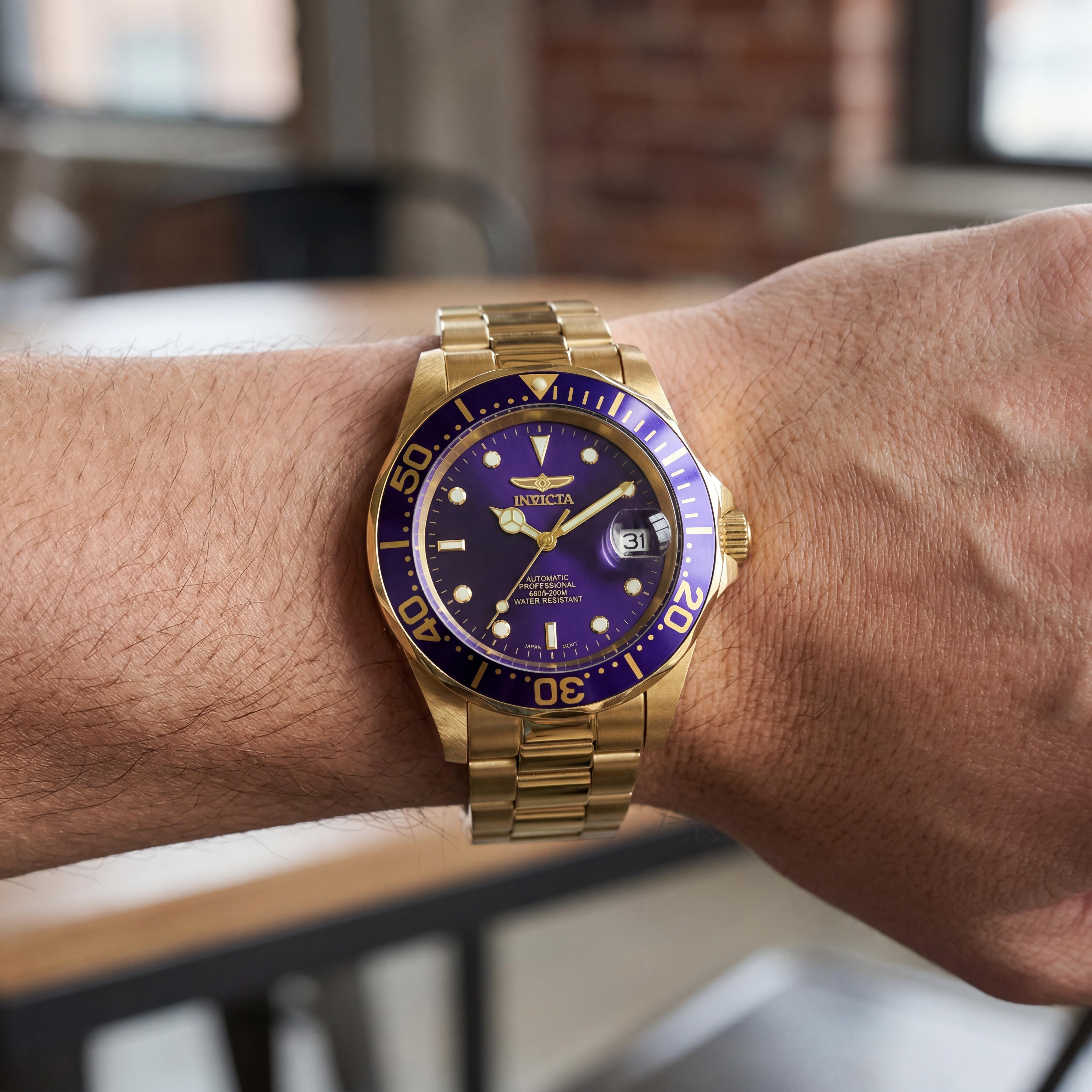 Invicta 5053 Bracelet Men's Gold-Tone Stainless Steel Automatic Luminous Blue Dial 200m WR Screw-Down Crown 40mm Watch, Photo 4