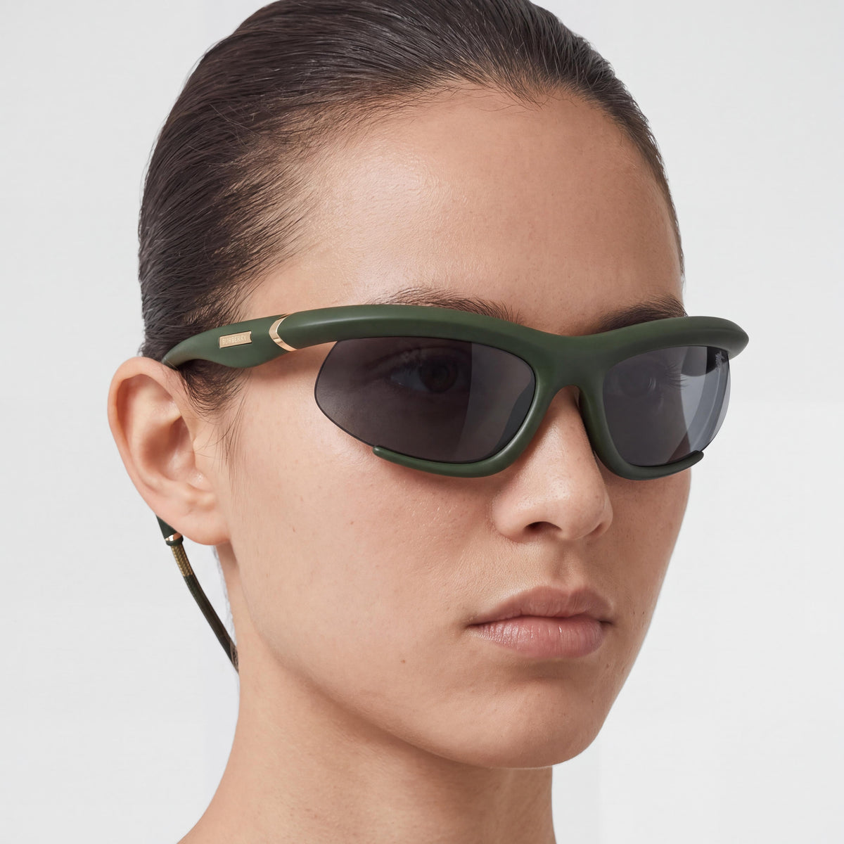 Gafas de sol unisex clásicas BURBERRY 0be4462 no polarizadas, verde - espejo gris montura negra, lentes de goma verde, puente 20 patilla 145, Photo 3