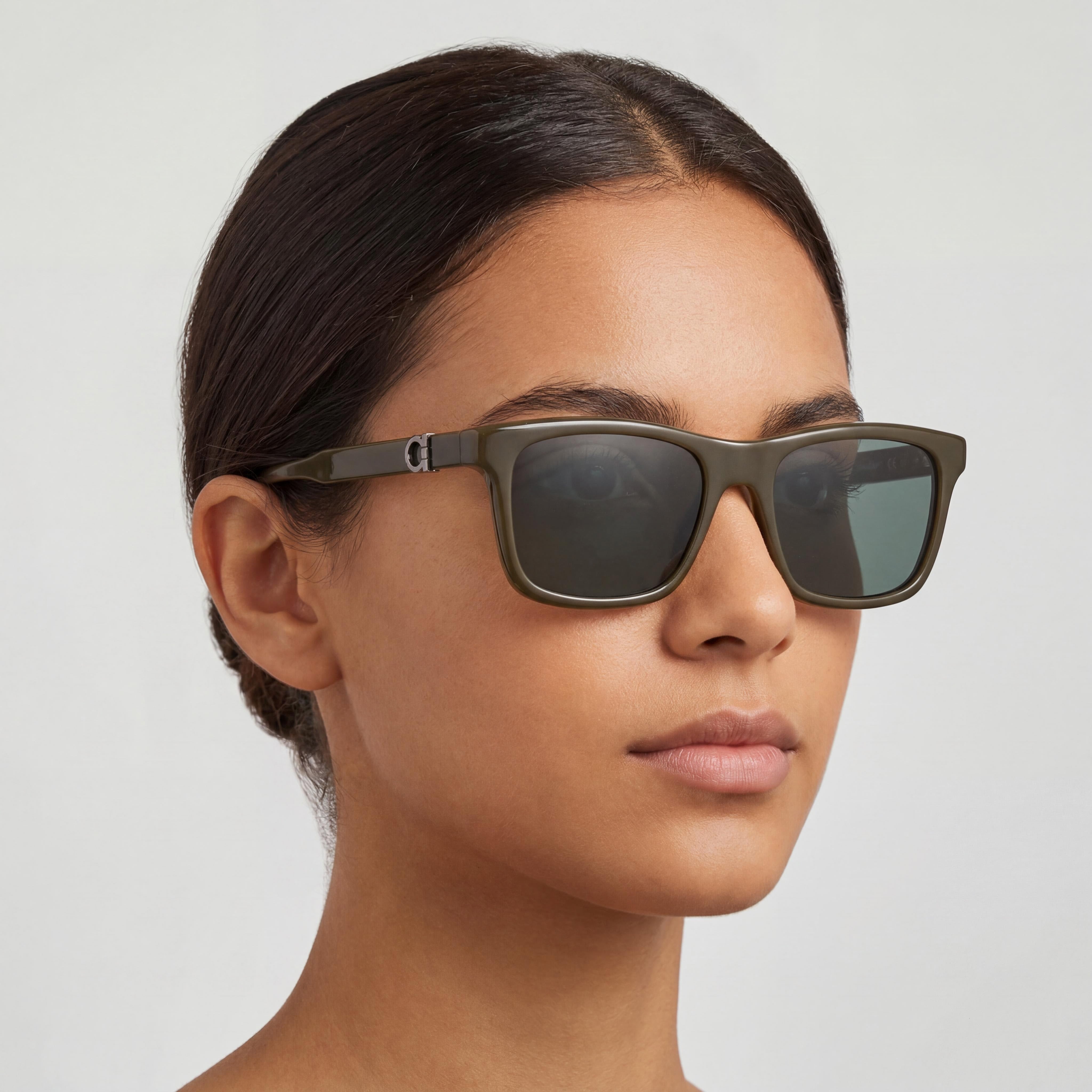 Gafas de sol Ferragamo Sf2060se unisex con montura de acetato caqui oscuro y lentes de plástico verde macizo 55-17-145 Protección UV 400, Photo 5