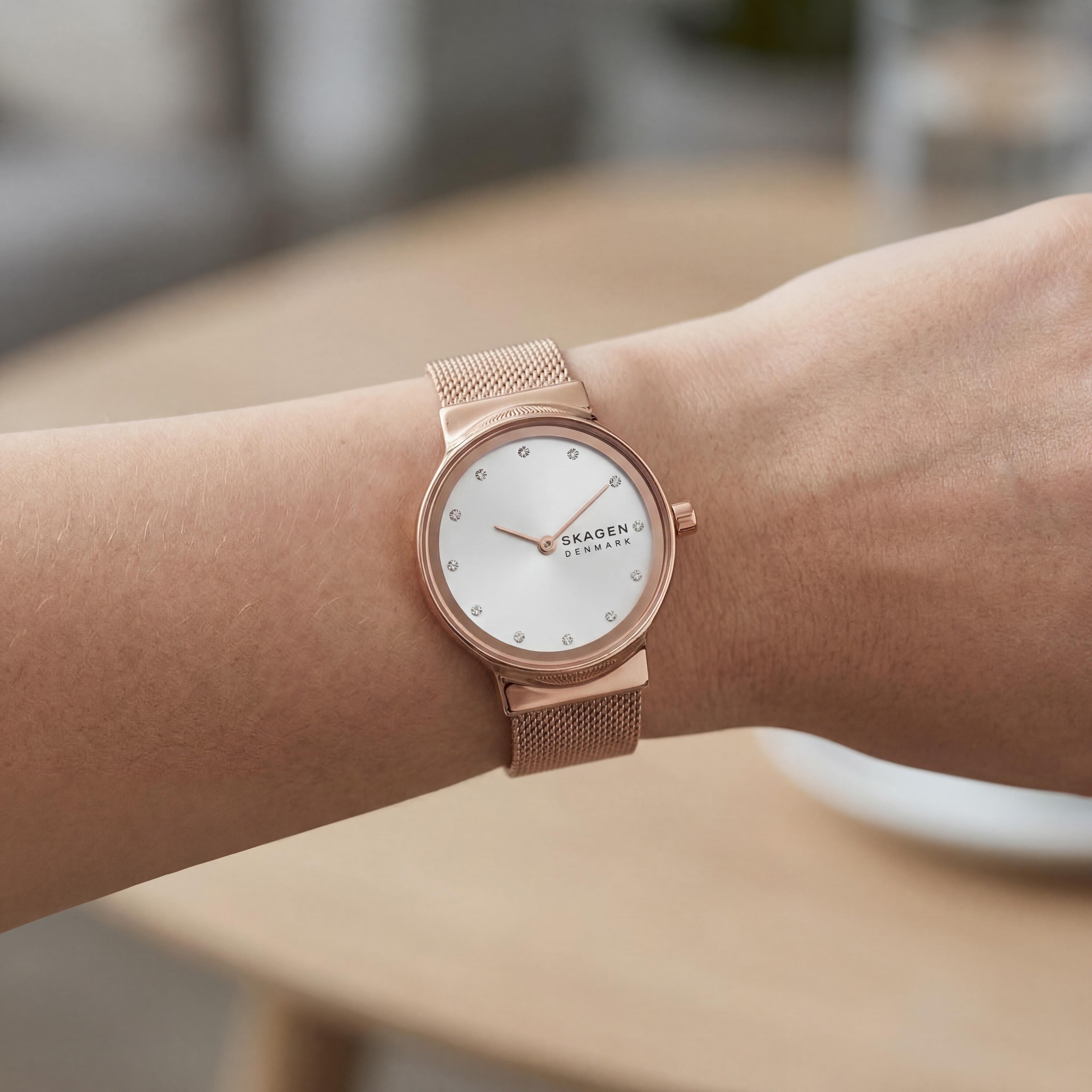 SKAGEN DENMARK Freja SKW2665 Women's Rose Gold Tone Stainless Steel Mesh White Dial Chronograph Watch 26mm, Photo 4