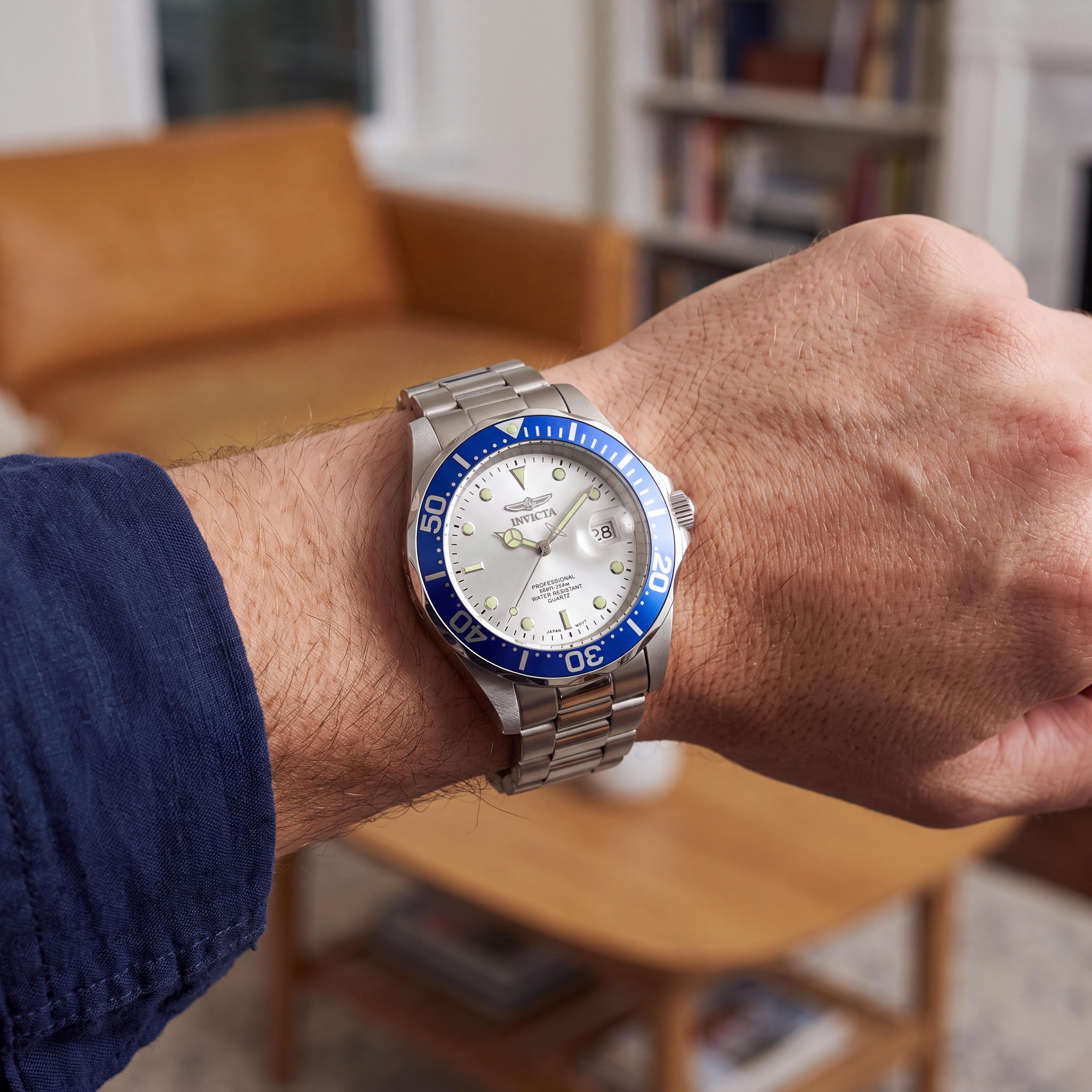 Reloj Invicta Pro Diver para hombre, de acero inoxidable, 40 mm, esfera plateada, bisel azul, resistente al agua 200 m, Photo 3