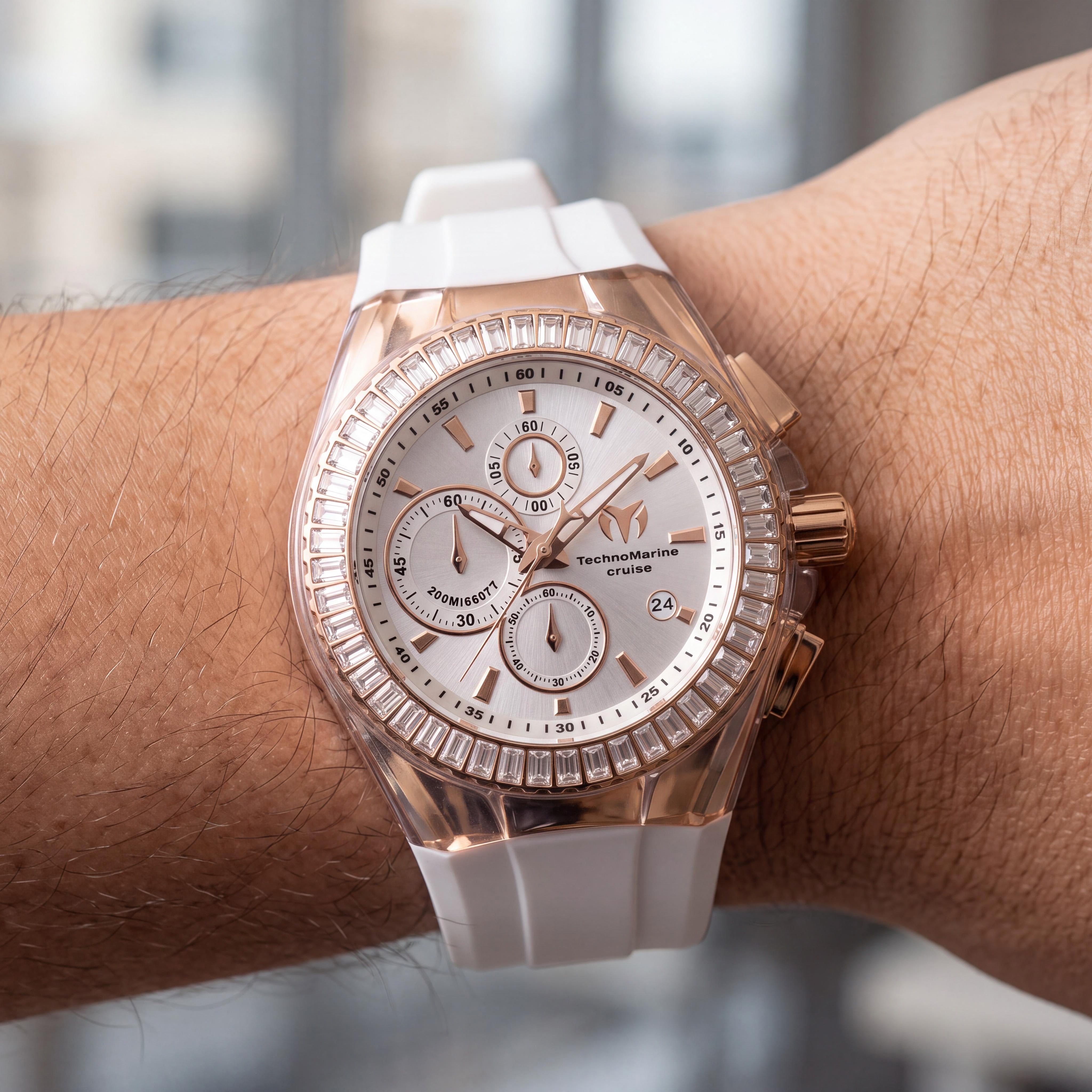Technomarine Men's TM-121161 Cruise Chronograph Quartz Watch, Rose Gold-tone Case, White Silicone Band, 45mm, Photo 4