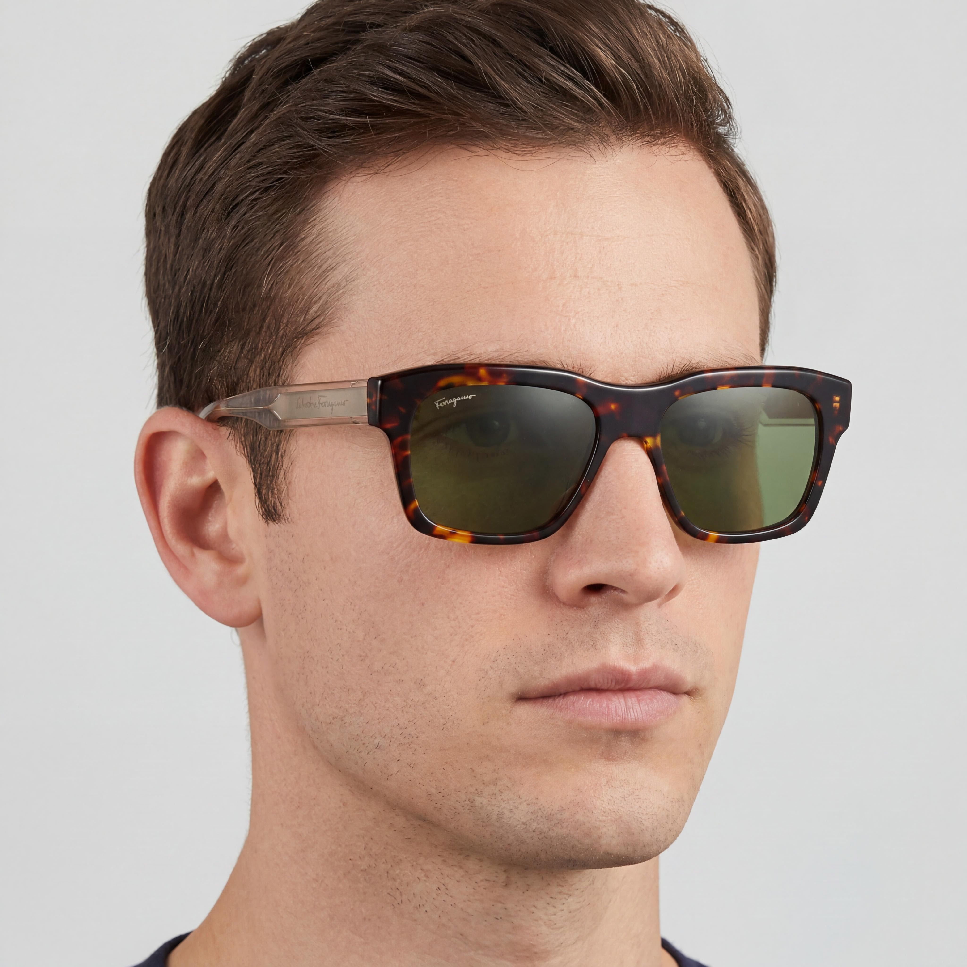 SALVATORE FERRAGAMO SF1087S Gafas de sol cuadradas para hombre de acetato tortuga oscuro con protección UV no polarizadas de 56 mm, Photo 4