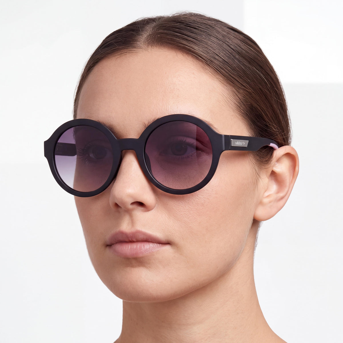 Gafas de sol adidas Casual OR0080 de plástico negro mate con protección UV y lentes degradadas de color ahumado para mujer, 51 mm, Photo 5
