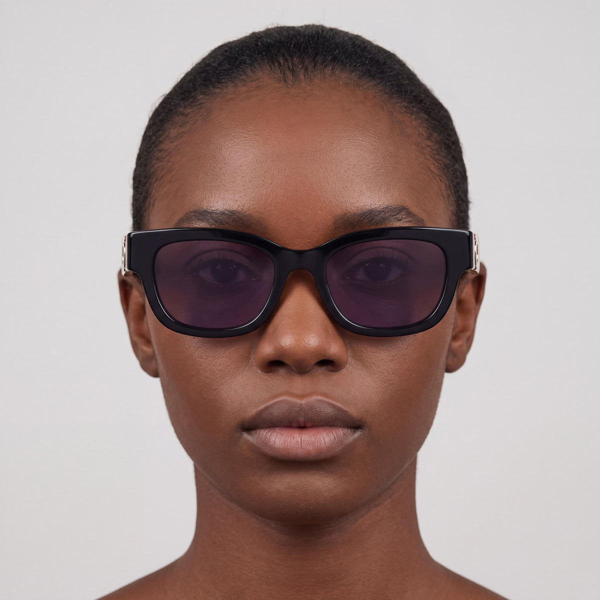 Gafas de sol unisex Ferragamo Sf2067s con montura de acetato negra y lentes grises con protección UV 400, ancho de lente de 52 mm, Photo 4