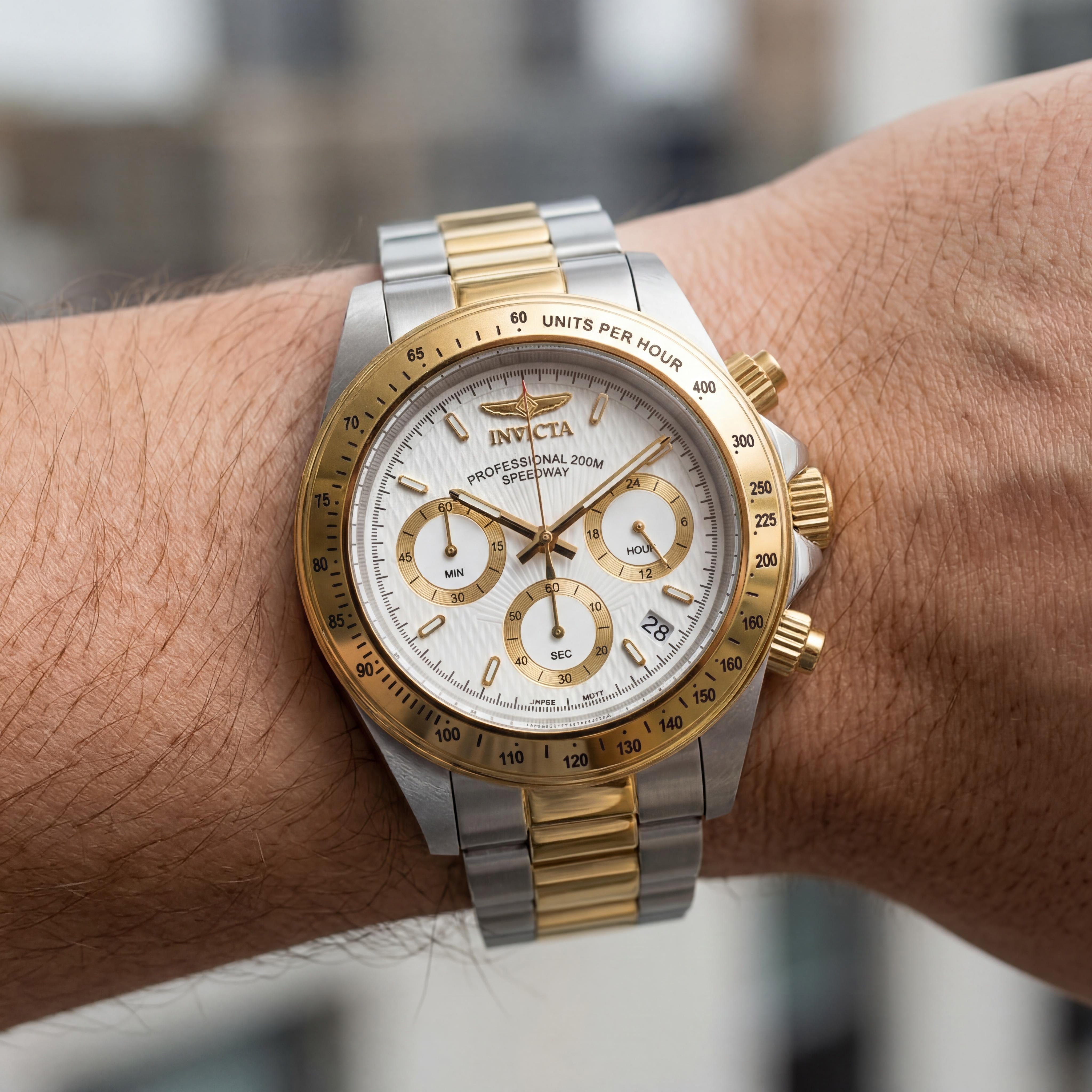 Invicta Speedway 9212 Unisex 39mm Quartz Chronograph Watch, Silver, White Dial, Stainless Steel, 20 ATM Water Resistant, Photo 4