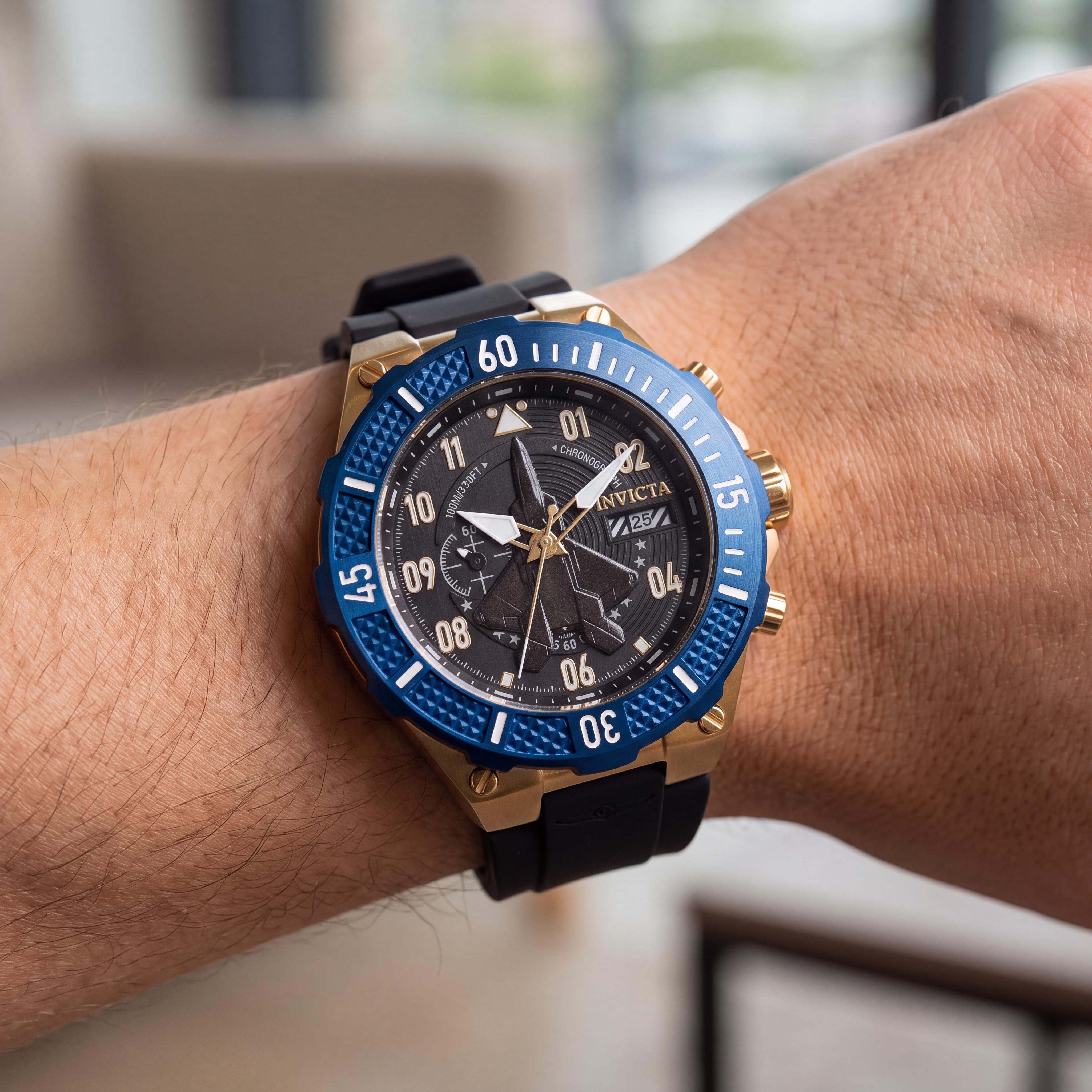 Reloj Invicta Aviator Cronógrafo Moderno Unisex con Esfera Negra de Acero Inoxidable de 50 mm Resistente al Agua, Photo 4