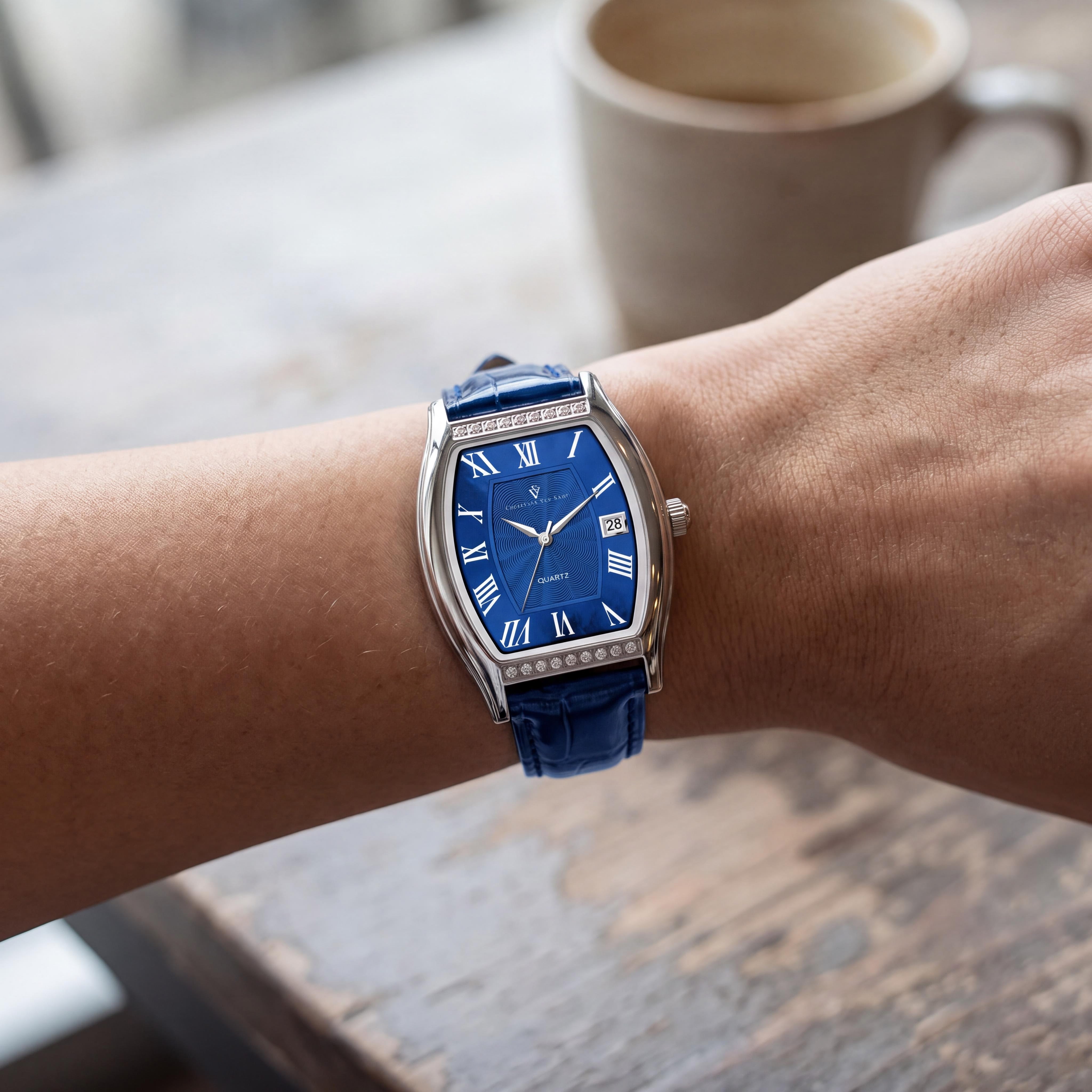 Christian Van Sant CV2441 Modern Women's Blue Dial Stainless Steel Leather Quartz Movement Water Resistant Watch, Photo 4