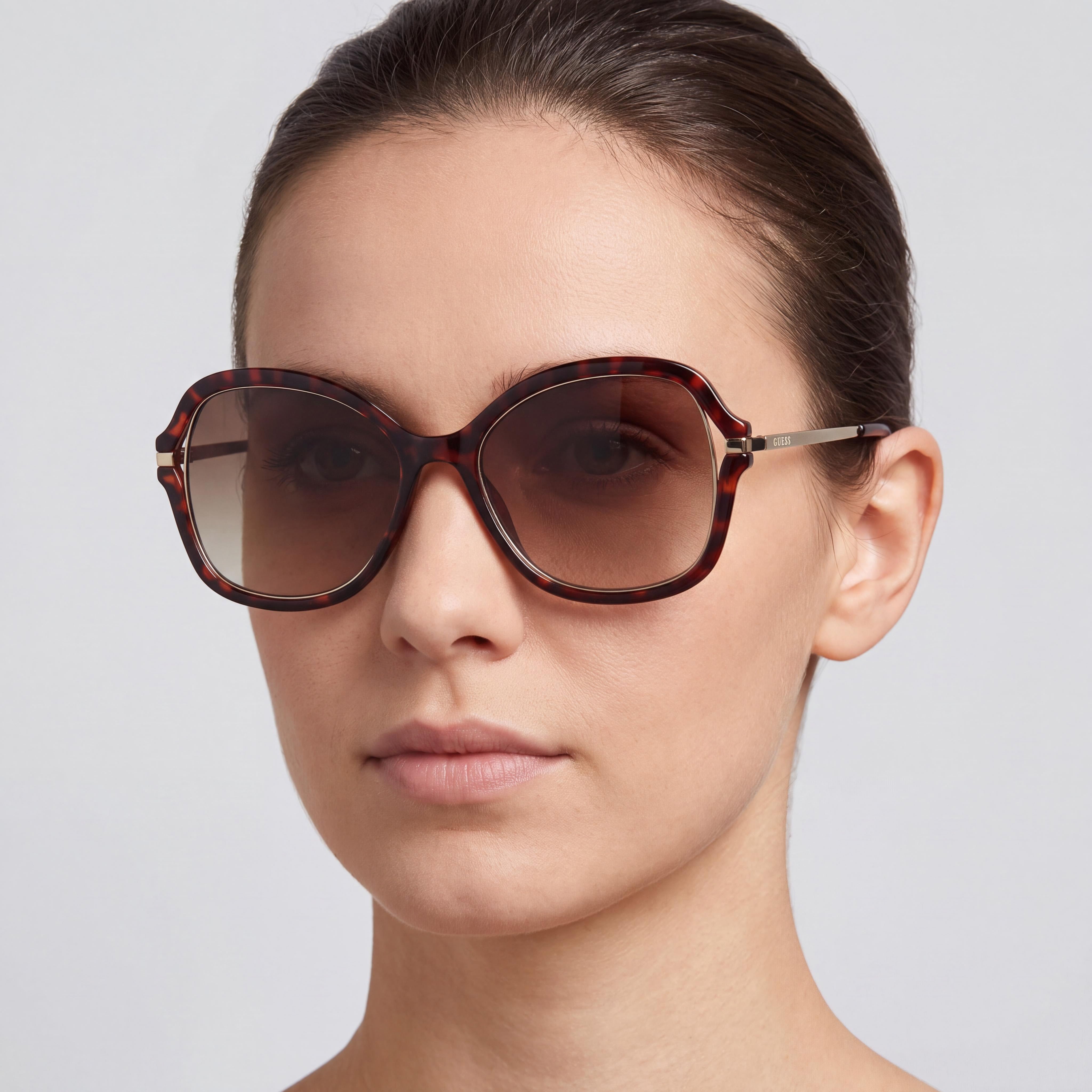 GUESS Classic Women's Dark Havana Polycarbonate UV Protection Sunglasses with Gradient Brown Lenses 55mm, Photo 3