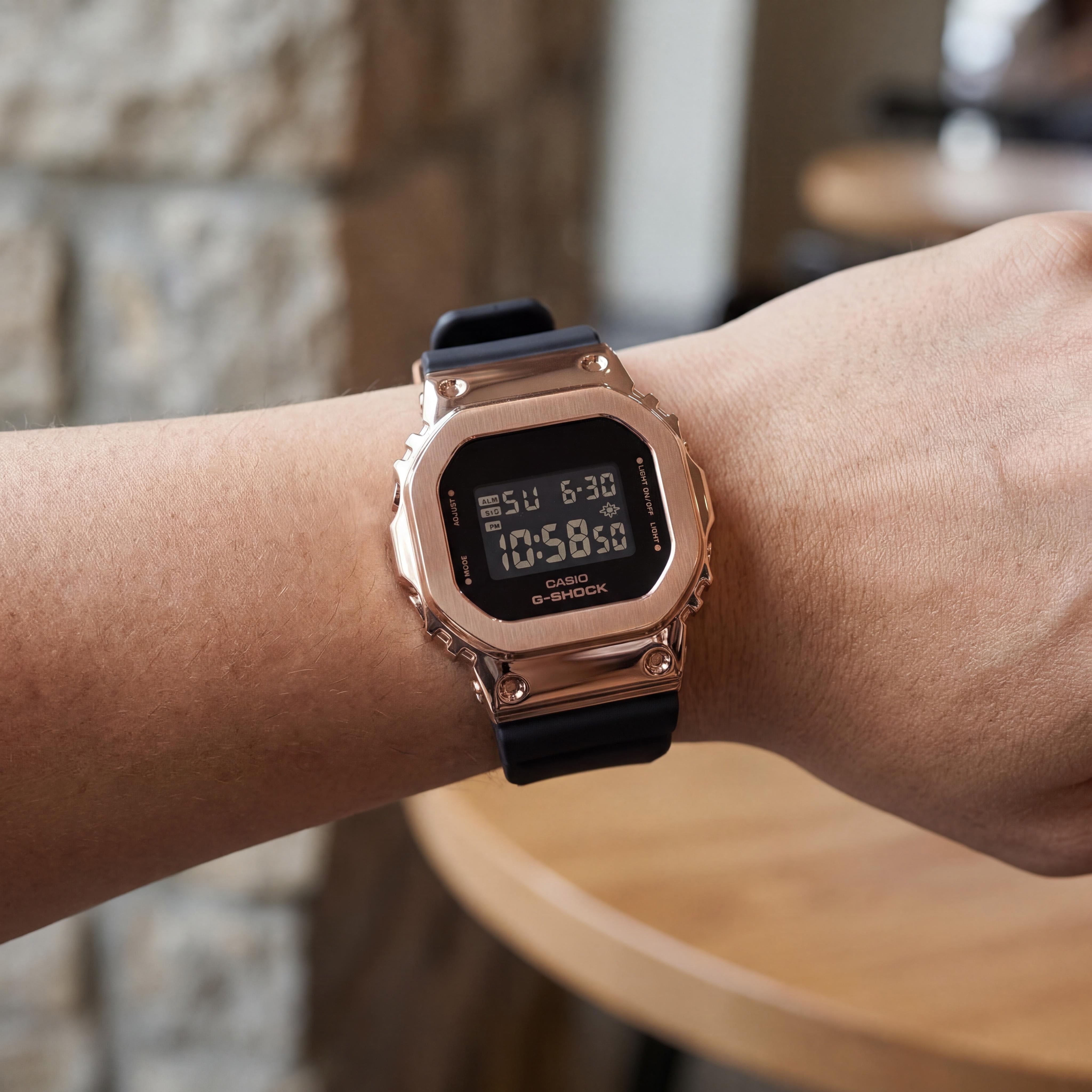 Casio G-SHOCK Gms5600pg-1 Reloj Unisex de Acero Inoxidable con Esfera Negra a Prueba de Golpes y Ligero, Photo 4