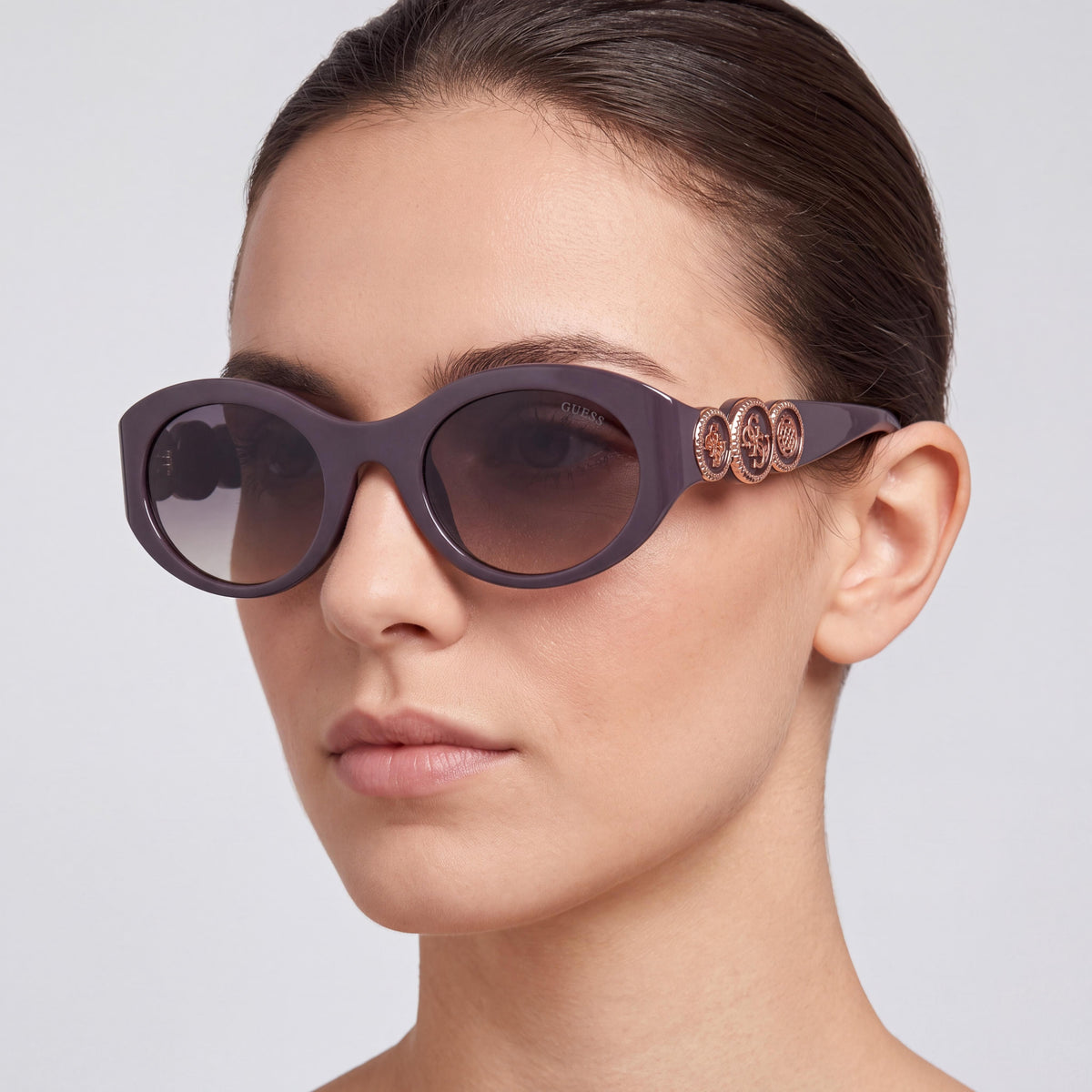 Gafas de sol de plástico GUESS Oval Peony para mujer, multicolor, con protección UV, lentes negras de 53 mm, Photo 5