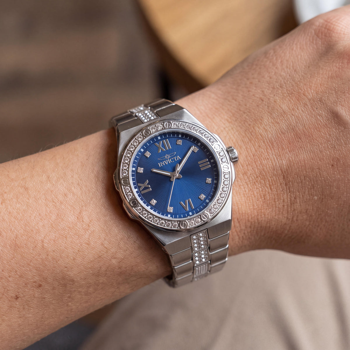 Invicta Specialty 50187 Unisex 34mm Stainless Steel Quartz Watch with Blue Dial, Bracelet Style, Photo 3