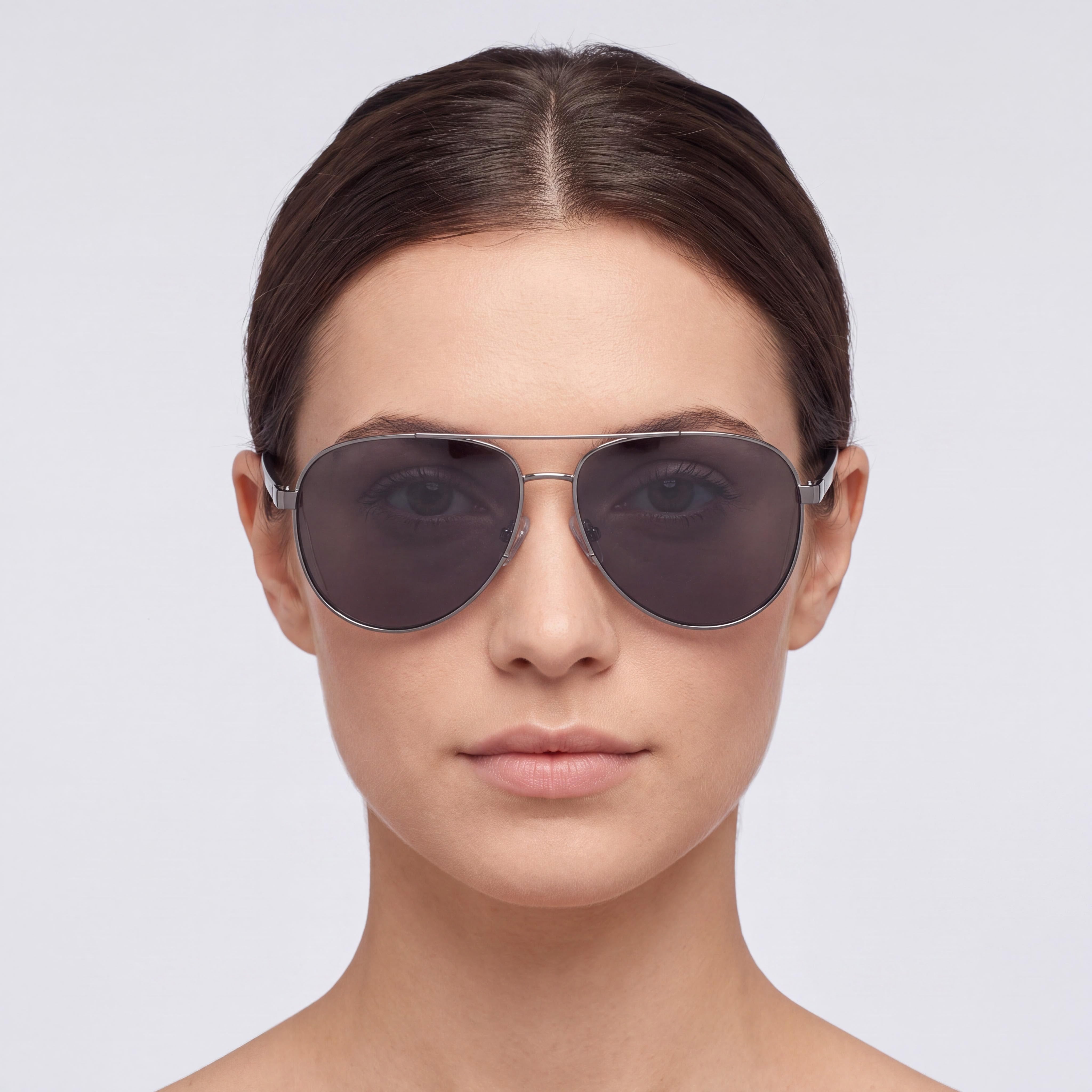 GUESS GU00140 Gafas de sol piloto con montura de metal brillante color plomo, lentes ahumadas con 100% protección UV 61mm, Photo 4
