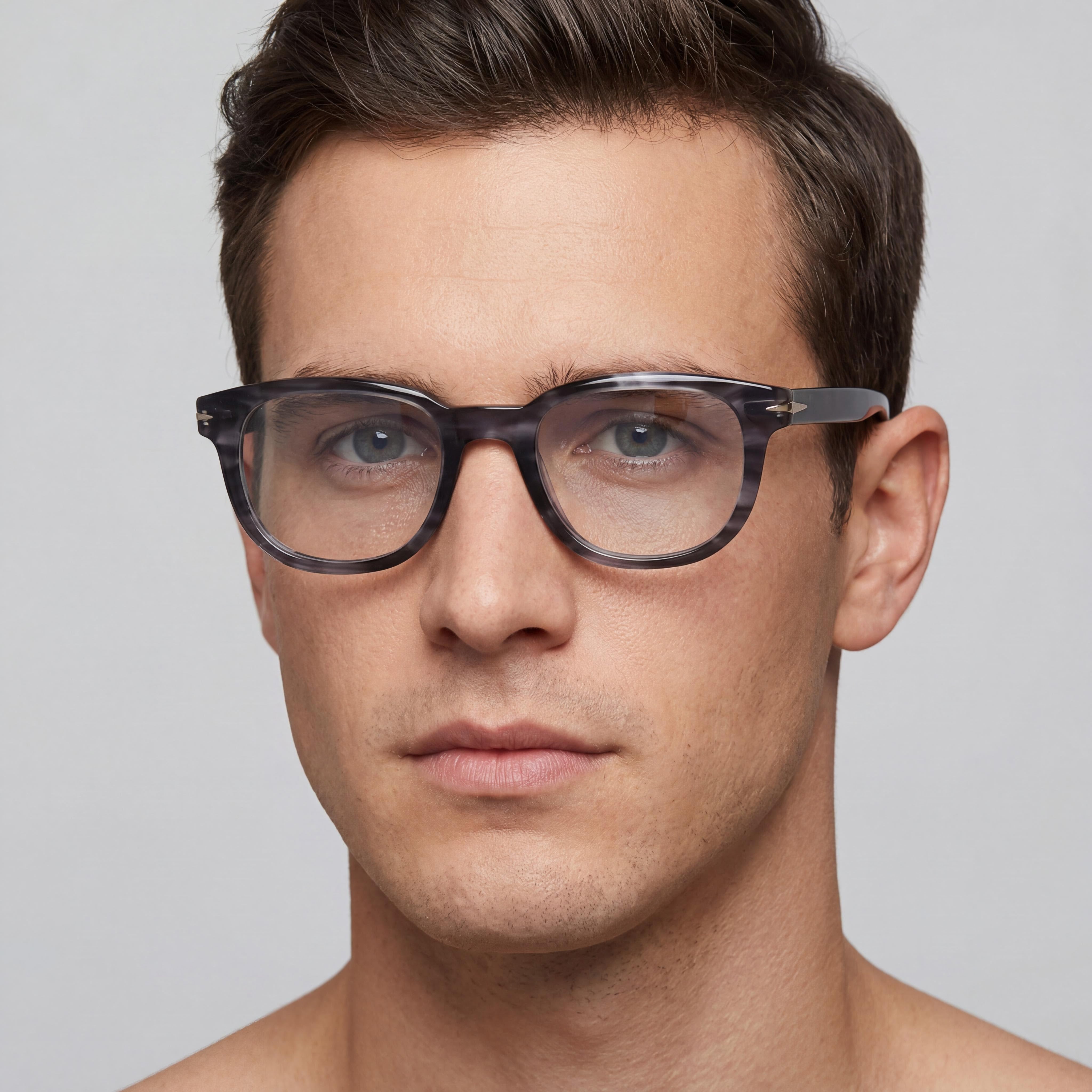 David Beckham Db 7097 Unisex Sunglasses with Grey Horn Plastic Frame and Polycarbonate Lenses, 50mm Lens Width, Photo 4
