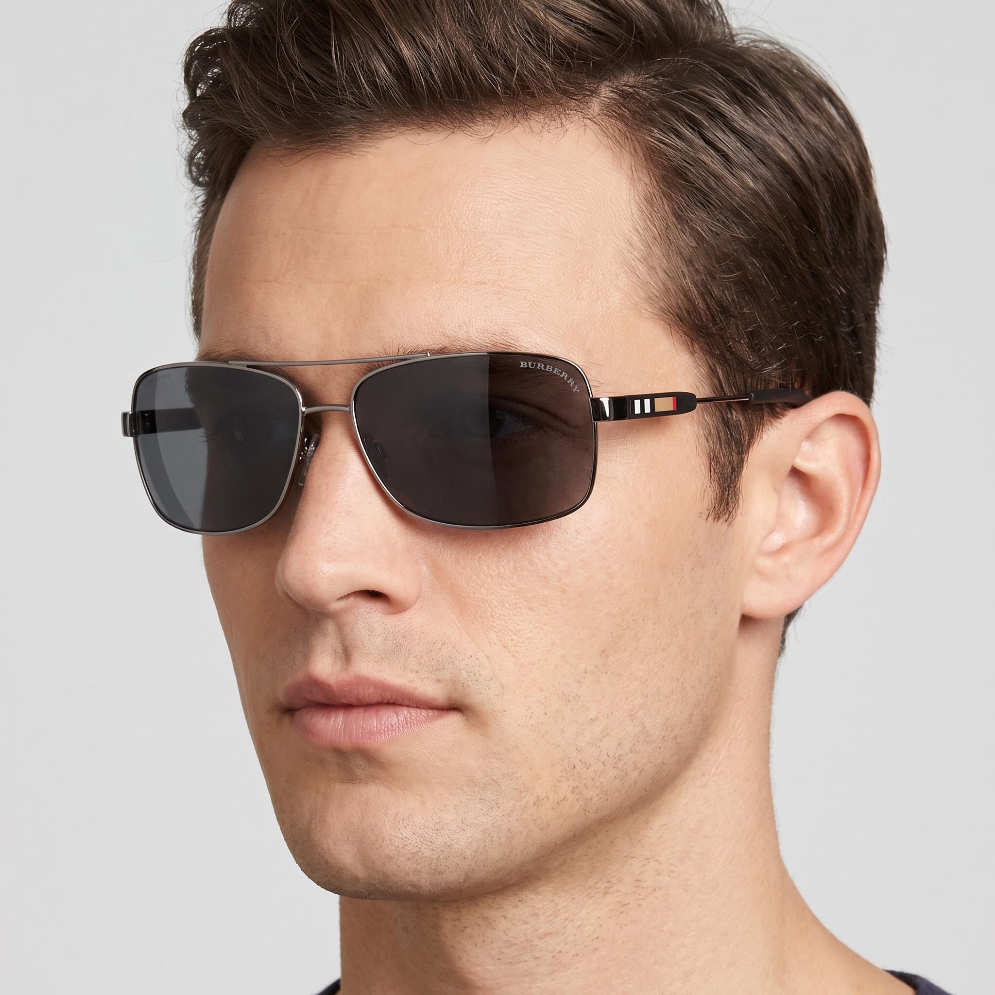 BURBERRY Classic Unisex Gunmetal Gray Plastic Frame with Polycarbonate Grey Lenses, 63mm Lens, 15mm Bridge, 135mm Temple, Photo 3