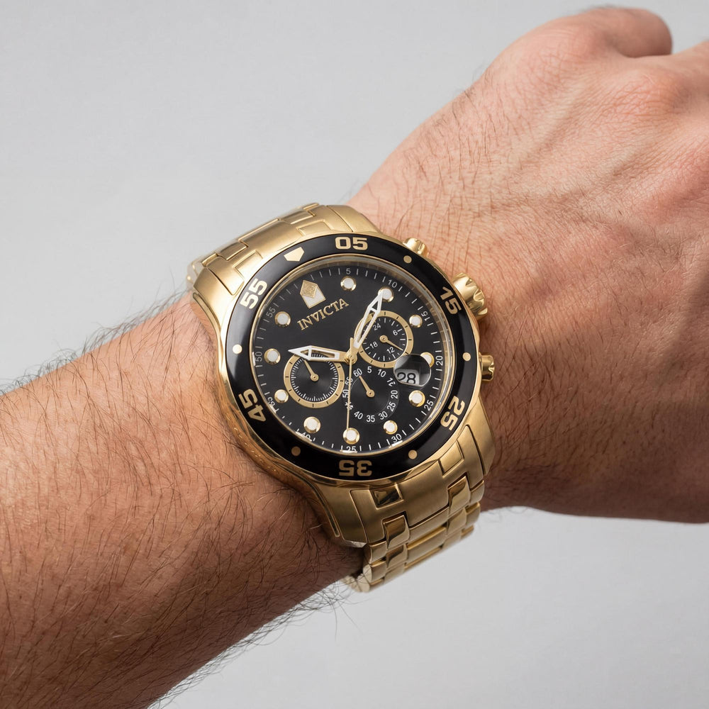 Reloj deportivo Invicta Diving Sport para hombre, de acero inoxidable dorado y negro, con cronógrafo luminoso, resistente al agua hasta 200 m, 48 mm