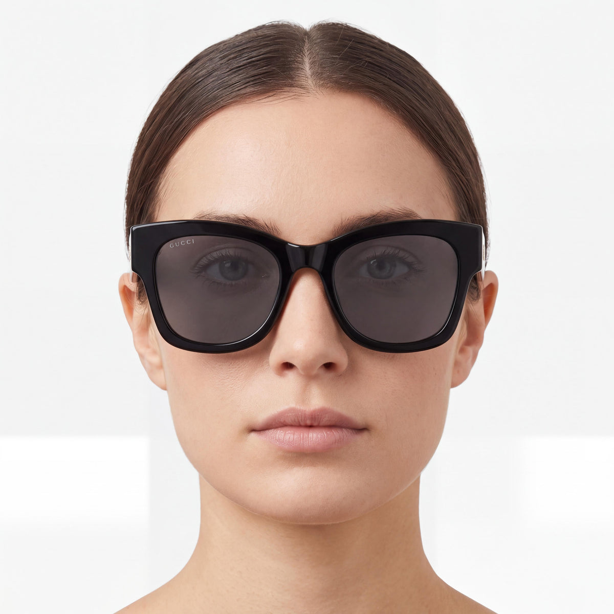 Gucci Gg1789s-001 Women's Oversized Black Acetate Frame with Black Plastic Lenses Sunglasses 53mm Lens Width, Photo 4