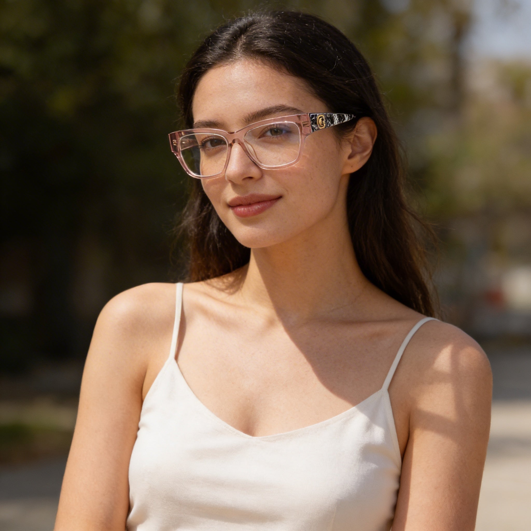 Guess Classic Elegant Unisex Eyeglasses with Shiny Beige Plastic Frame and Polycarbonate Lenses, Size 49-15-140, Photo 4