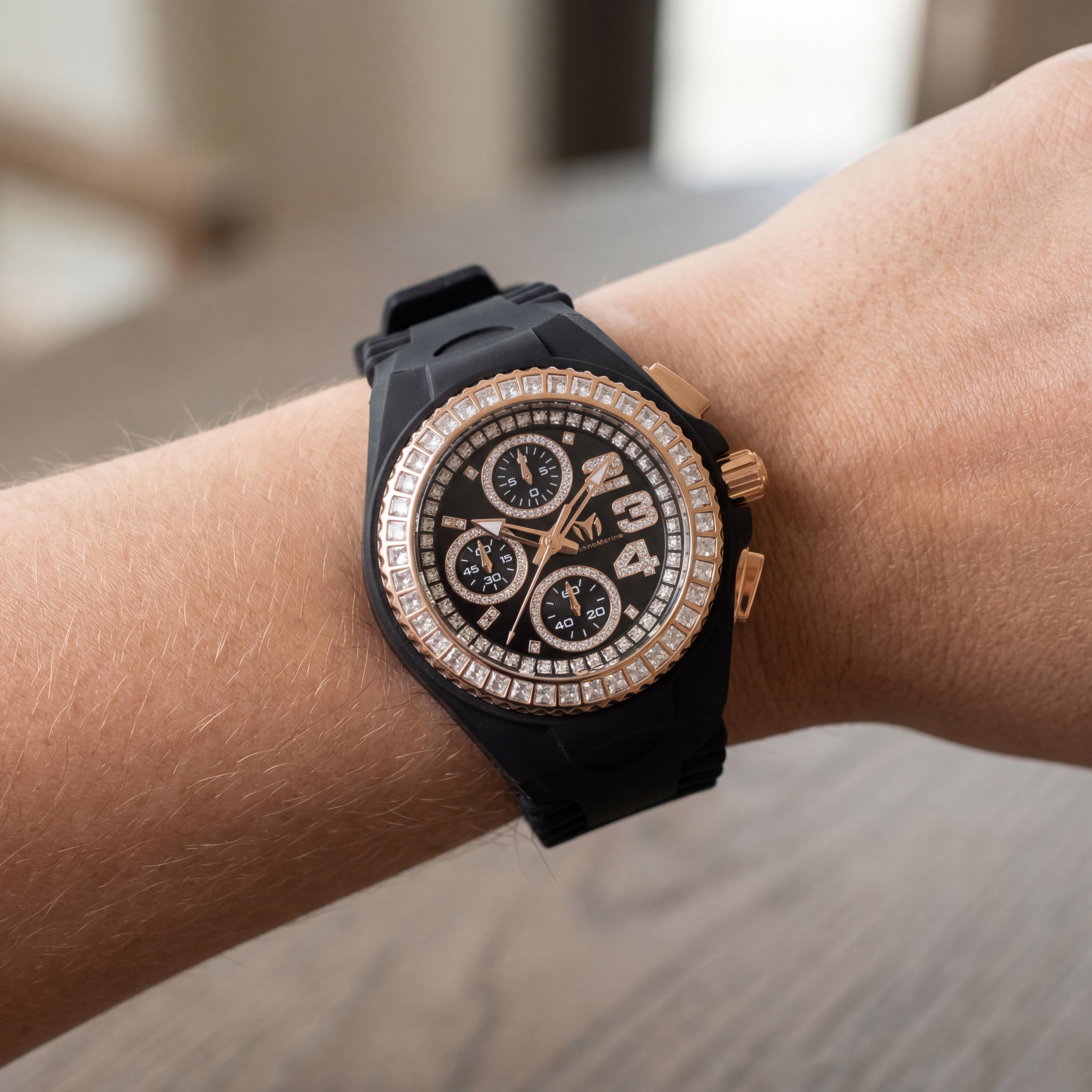 Technomarine TM-121200 Women's Rose-Gold Stainless Steel Glow In The Dark Watch, Black Silicone Band, 40mm, Photo 4
