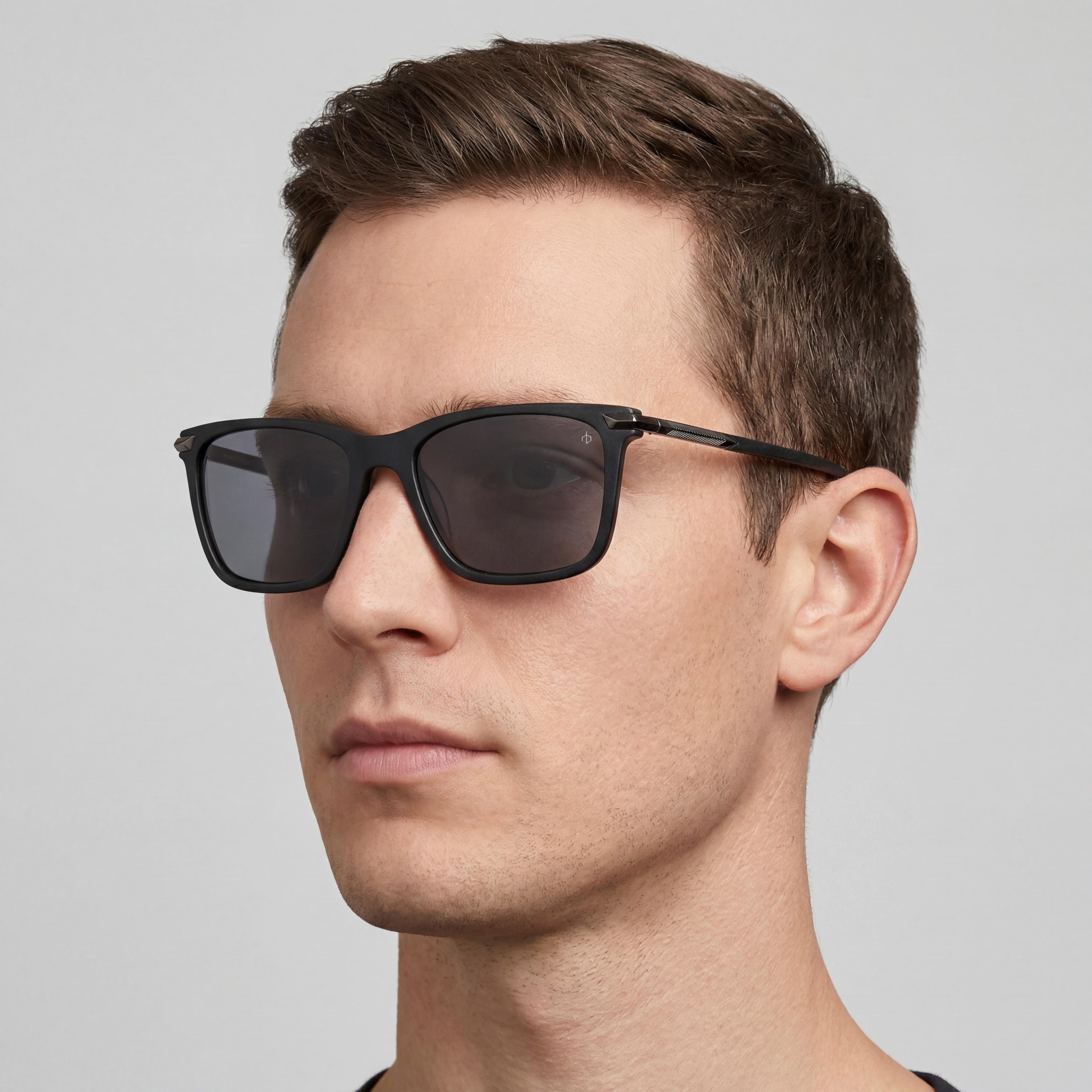 Gafas de sol para hombre Rag & Bone con montura moderna de acetato en negro mate y lentes de policarbonato no polarizadas de 56 mm, Photo 4