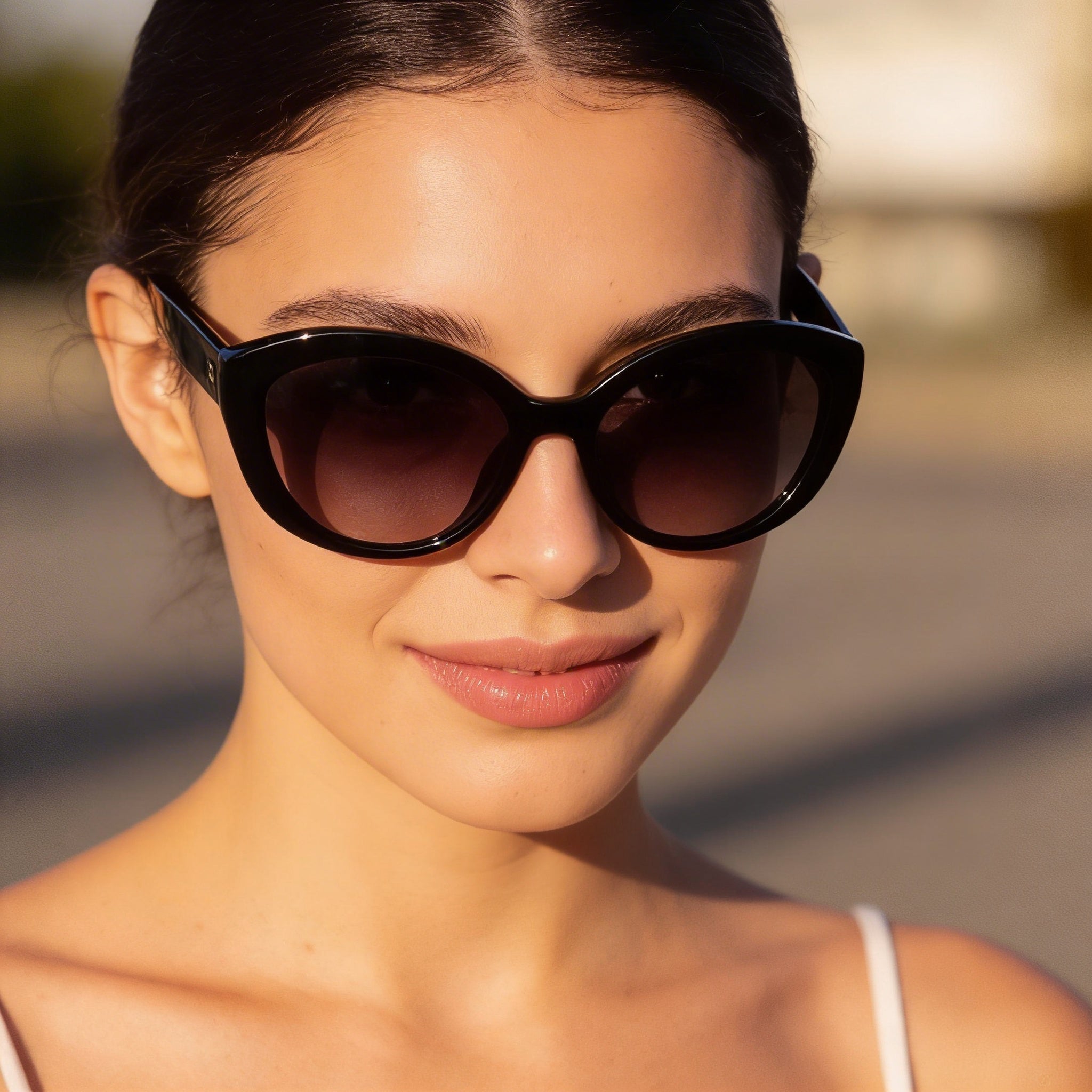 Gafas de sol clásicas Kate Spade New York estilo ojo de gato para mujer con montura y lentes negras, ancho de lente de 55 mm, Photo 5