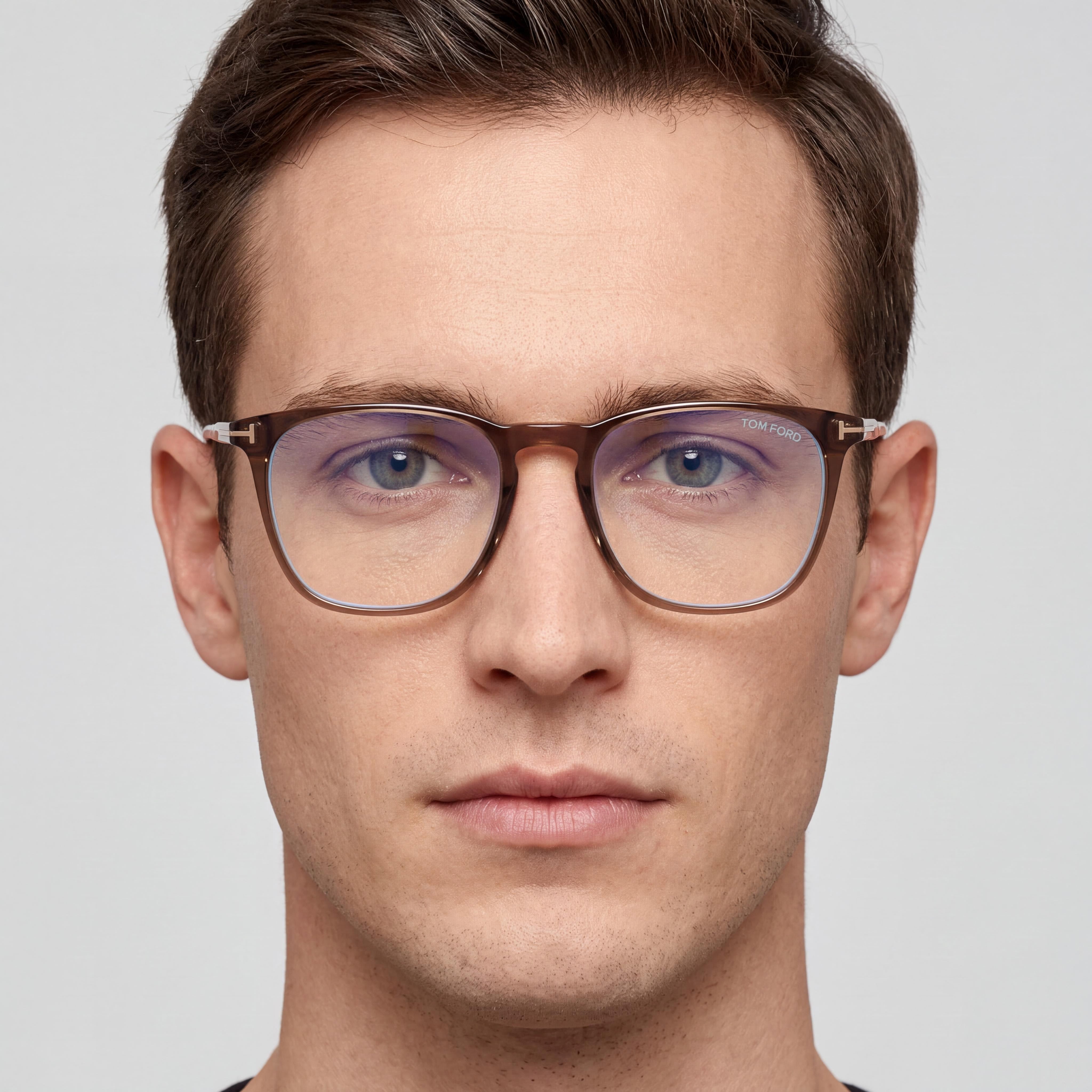Tom Ford Round Model Men's Eyewear with Brown Frame and Plastic Lenses, featuring 52mm Lens, 18mm Bridge, 145mm Temple, Photo 3