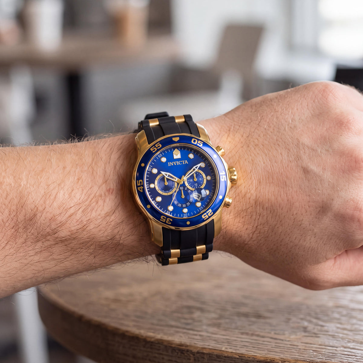 Invicta Pro Diver Men's Chronograph 18k Gold Ion-Plated Stainless Steel Black Polyurethane Strap Blue Dial Watch 49mm, Photo 3