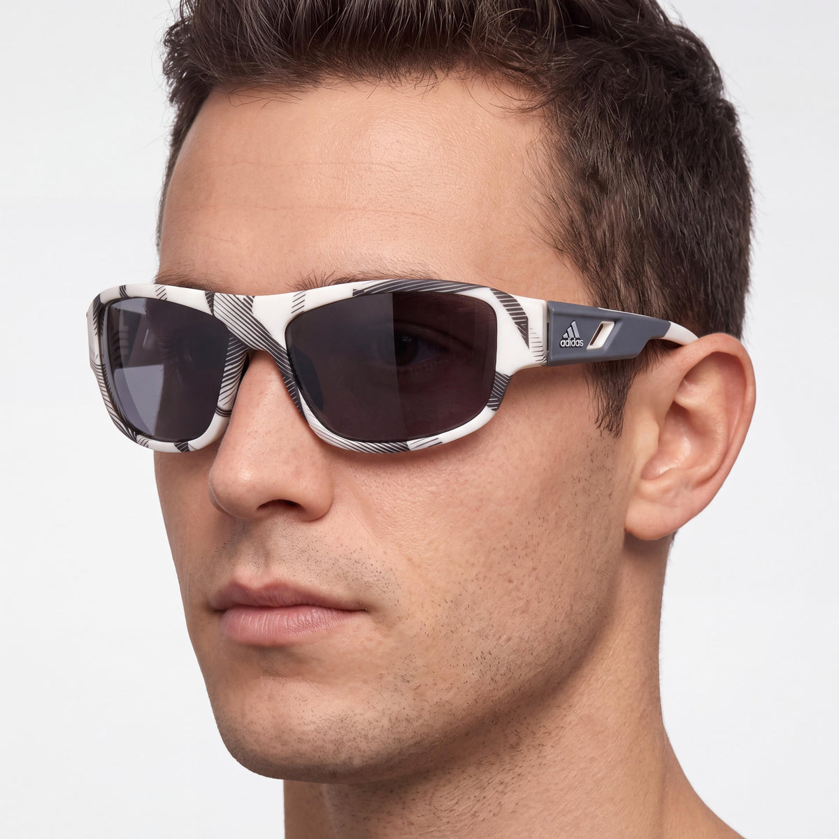 Gafas de sol casuales para hombre adidas con montura inyectada en color beige y lentes ahumadas, protección UV 400, 61 mm, Photo 4