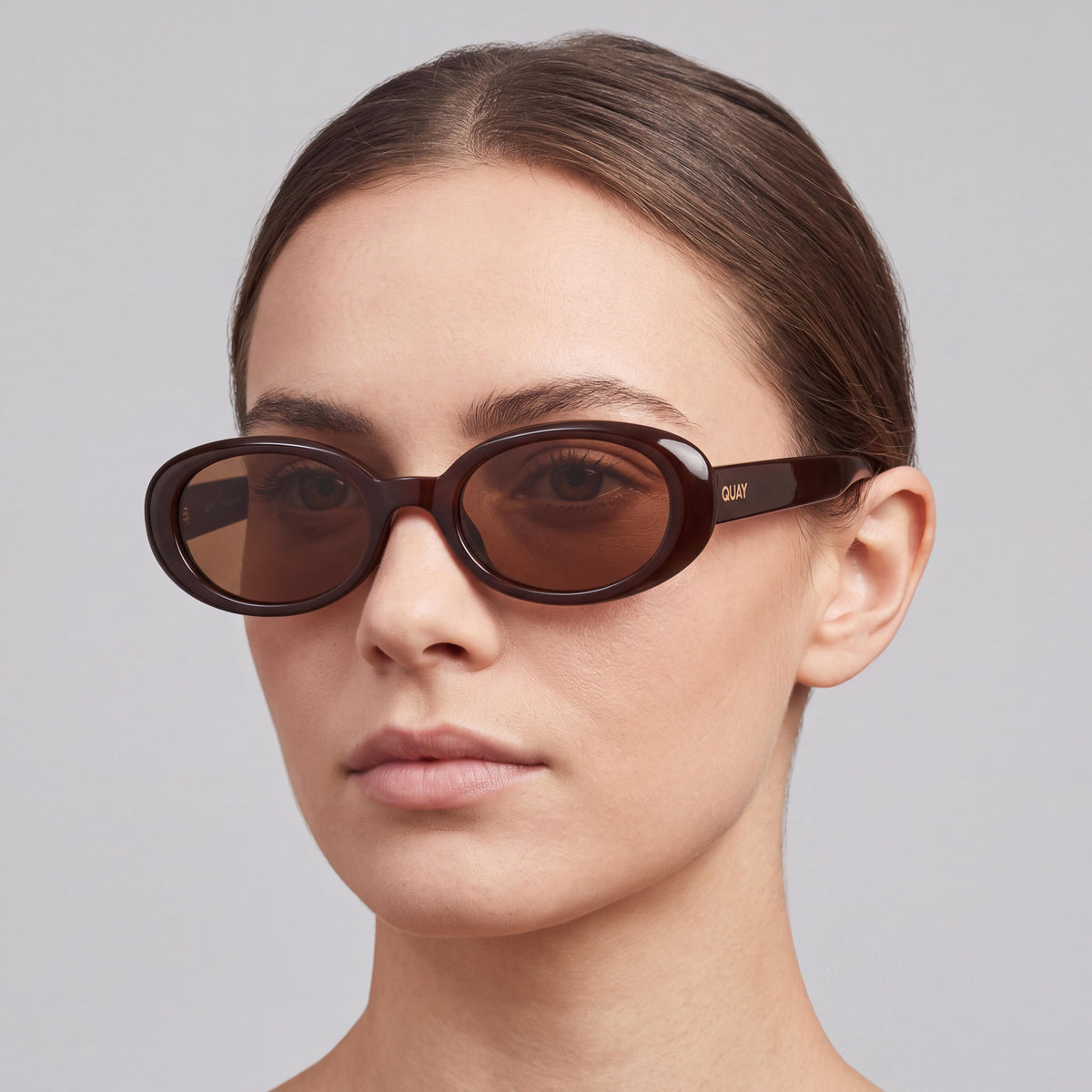 QUAY AUSTRALIA FELT CUTE Women's Cat Eye Sunglasses, Champagne Brown Frame, Brown UV Protection Lenses, 52mm, Photo 5