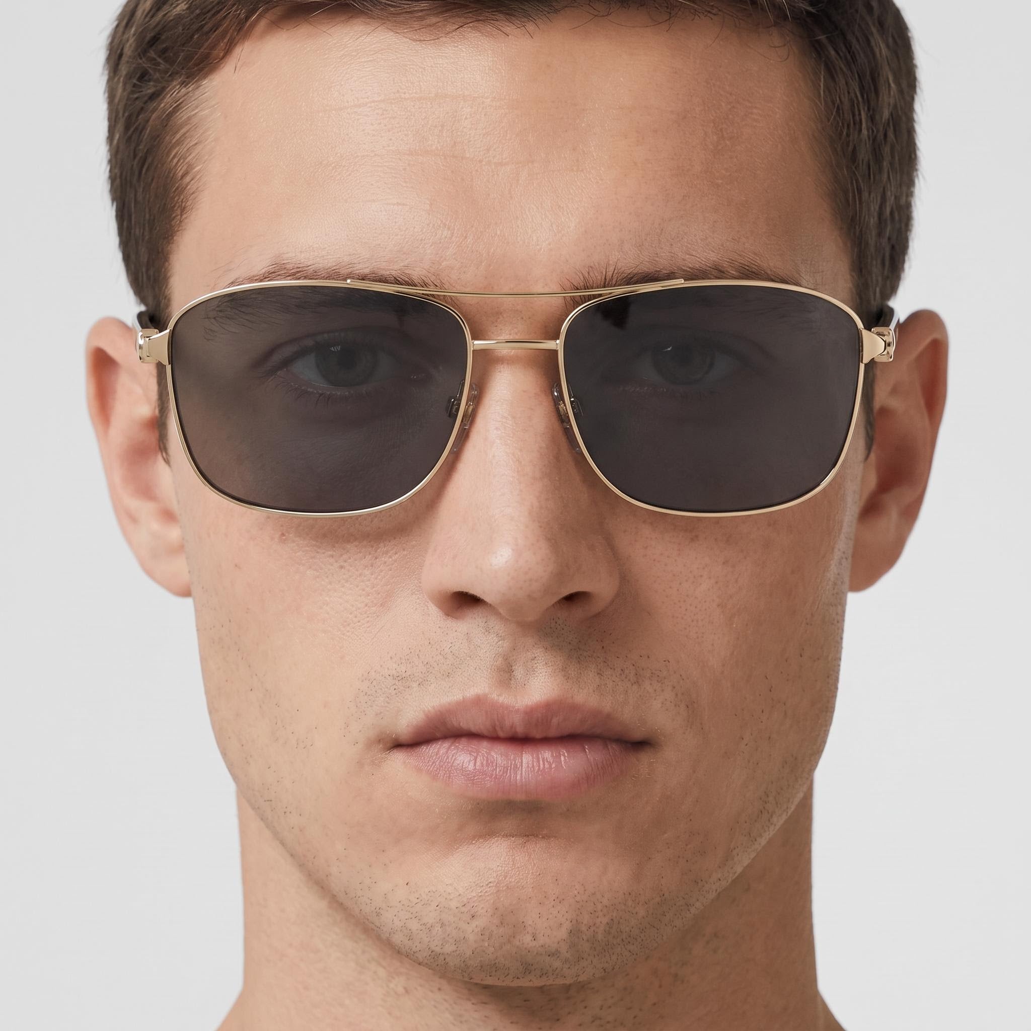 BURBERRY Classic Unisex Metal Gold Dark Grey Non- Polycarbonate Light Gold Lens 60mm, Photo 4