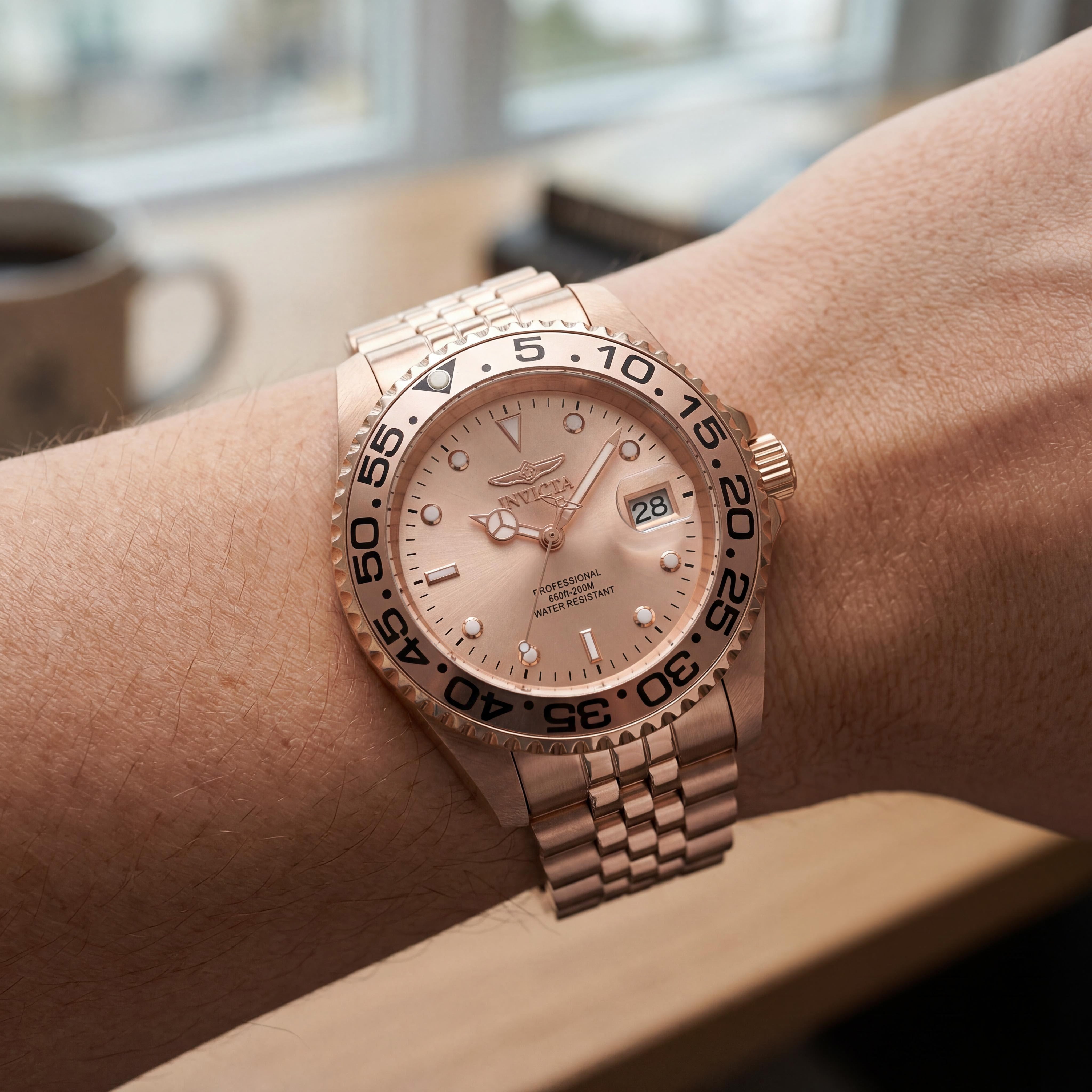 Invicta Pro Diver 48386 Unisex Quartz Watch, 38mm Stainless Steel, Rose-gold Dial, 200m Water Resistant, Photo 4