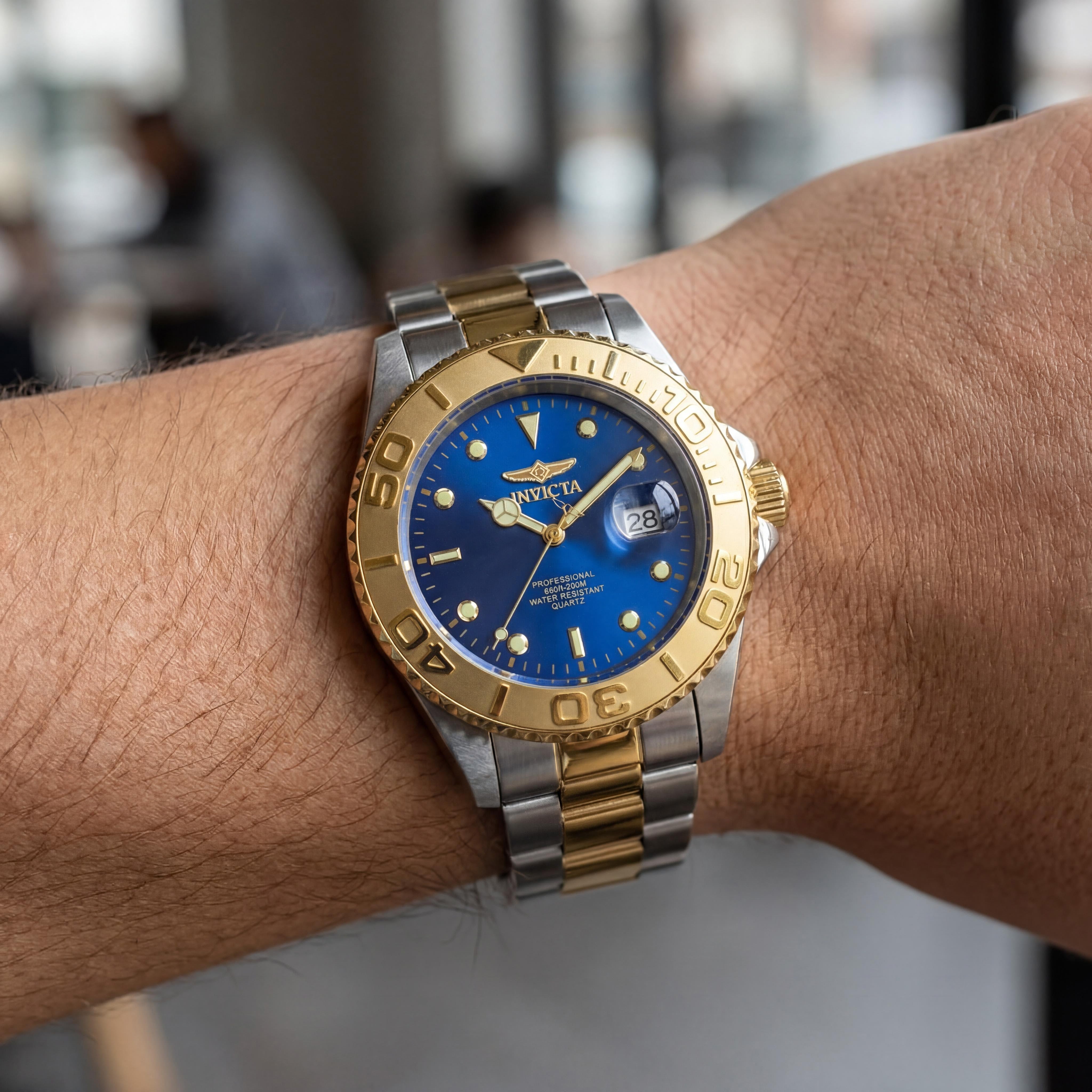 Reloj de cuarzo Invicta para hombre, modelo Diver, esfera azul de 43 mm, acero inoxidable de dos tonos, resistente al agua hasta 200 m, Photo 4