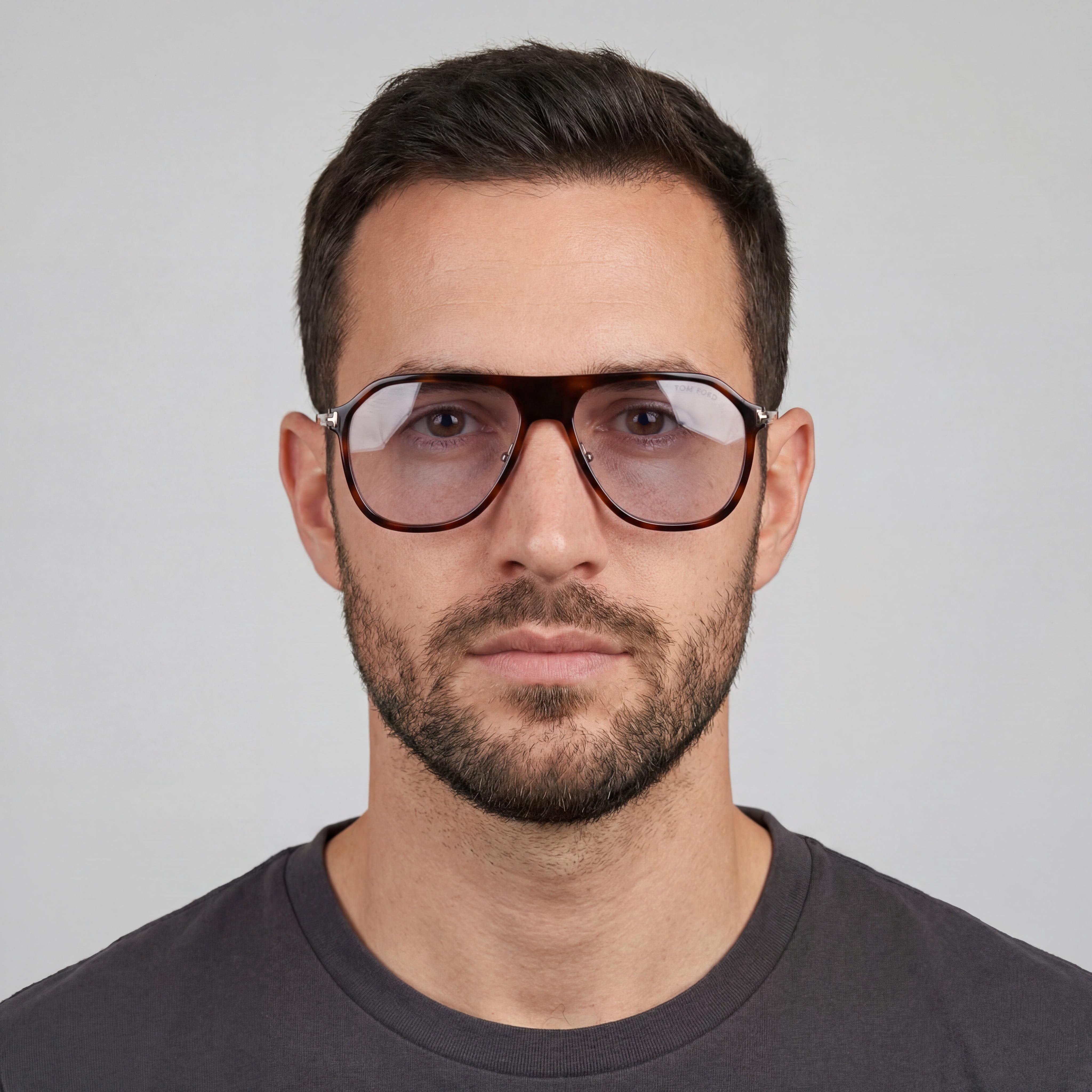 Gafas de hombre Tom Ford FT5943-B estilo navegador monocolor en marrón claro, Photo 5