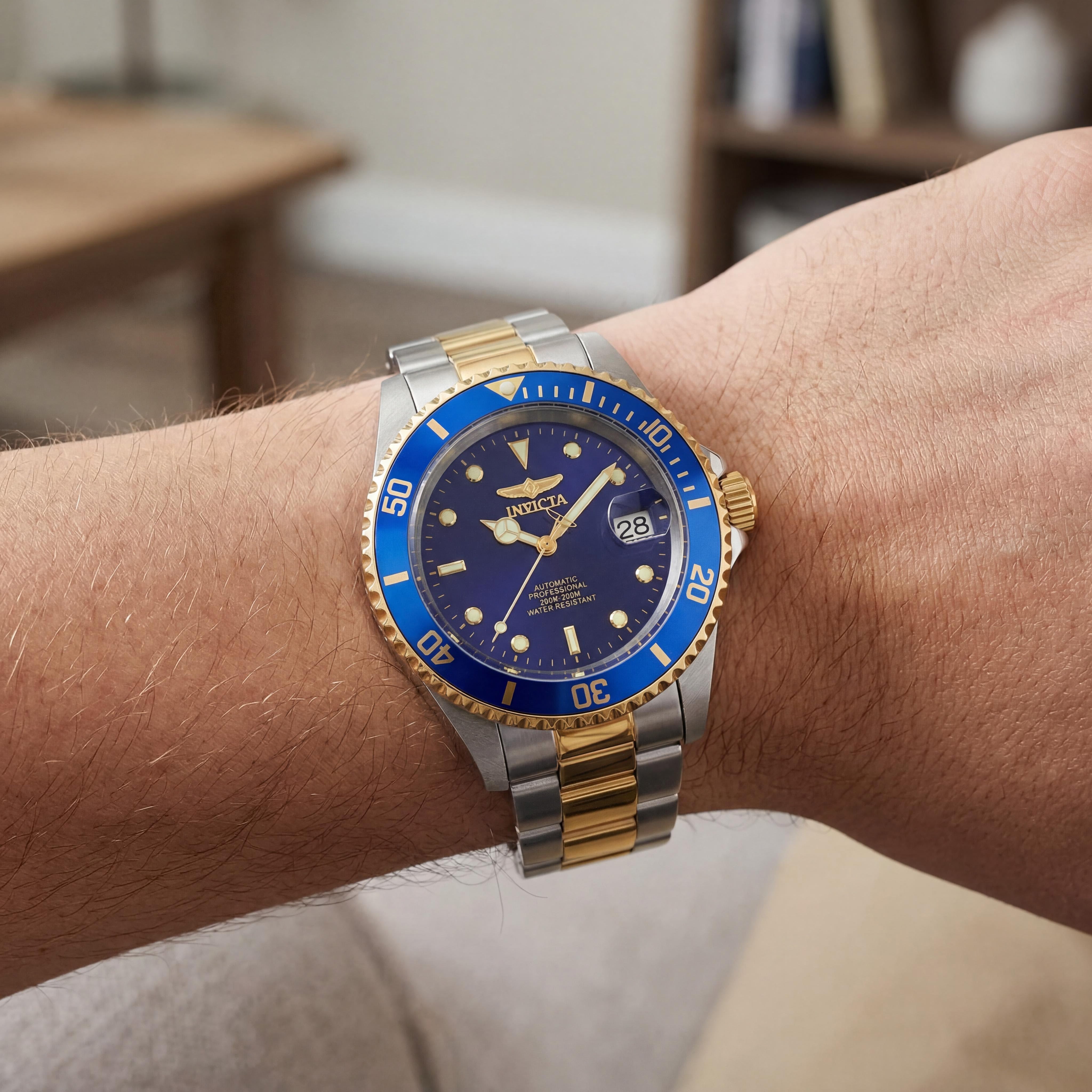 Invicta Men's Pro Diver 8928OB Automatic Diver Watch, Silver Case, Blue Dial, Two-Tone, Glow In The Dark, 40mm, Photo 4