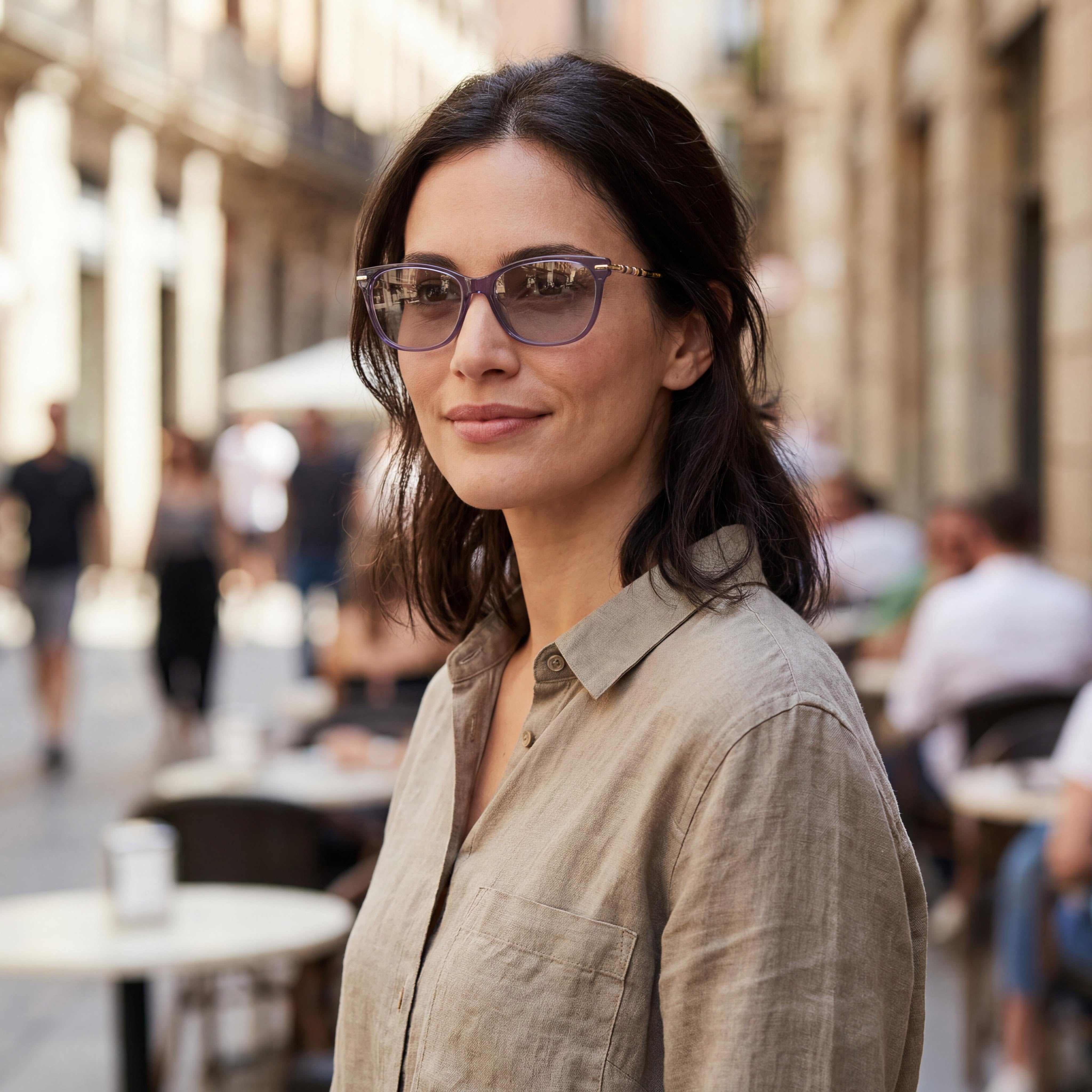 Gafas de Sol Modernas para Mujer Carolina Herrera con Montura de Acetato y Lentes de Policarbonato en Violet Havana - Lente de 56 mm, Photo 4