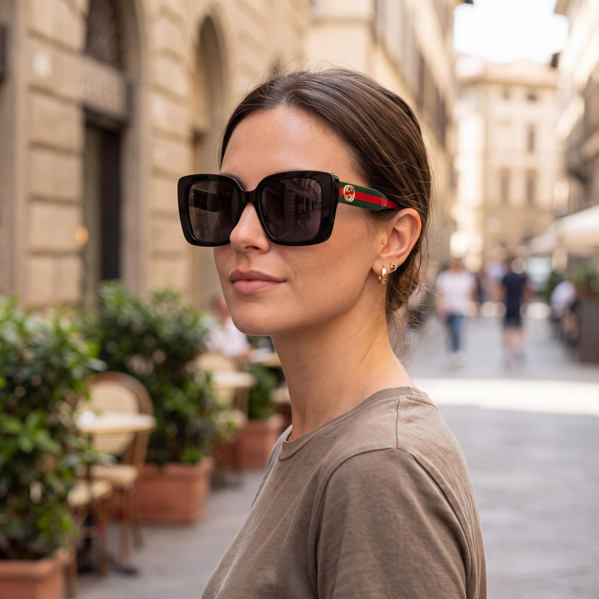 Gafas de sol Gucci Modern unisex de acetato negro con lentes negras, puente de 18 milímetros, varilla de 145 milímetros, Photo 3