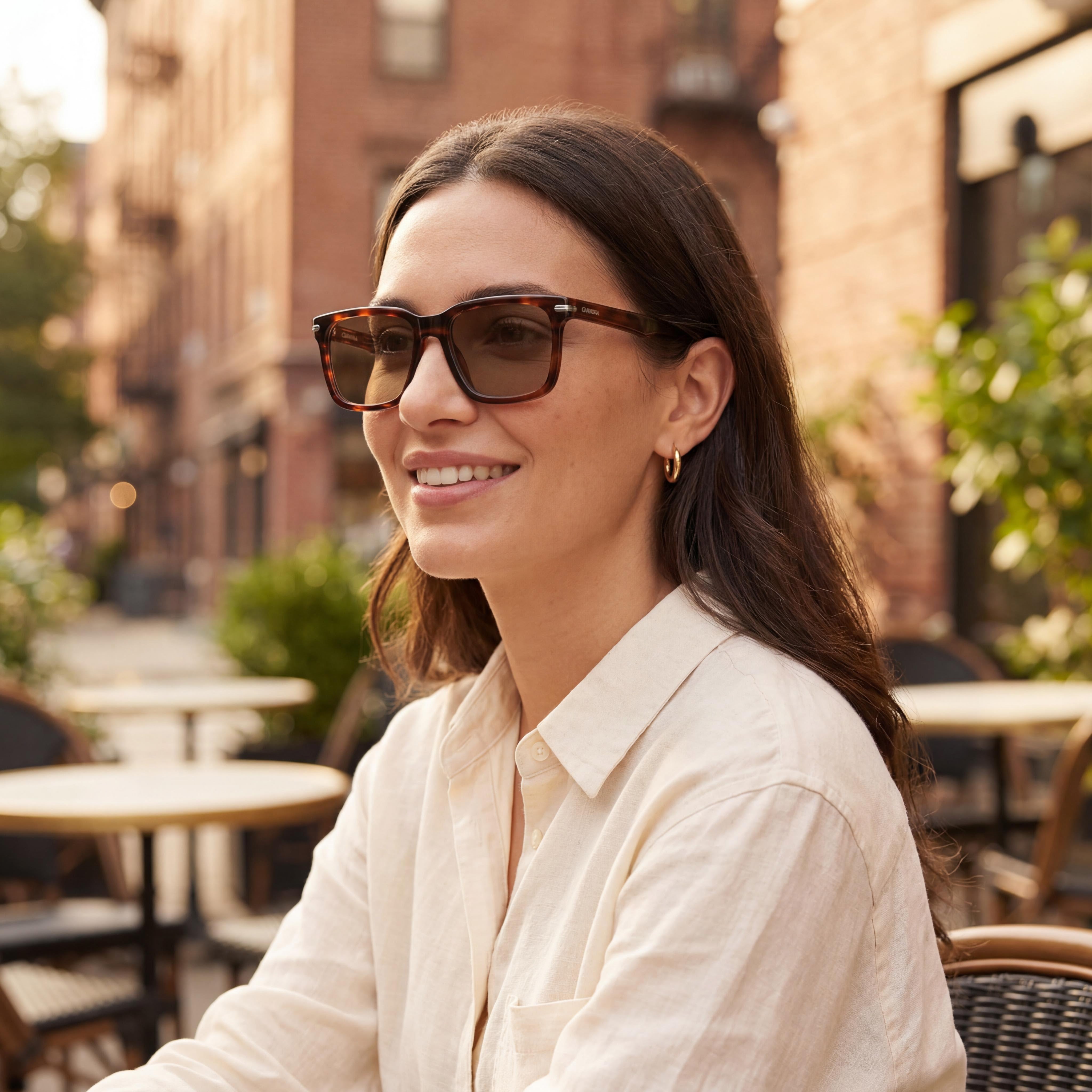 Gafas Carrera modernas unisex con montura de acetato en tono cuerno marrón, con una anchura de lente de 53 mm., Photo 5