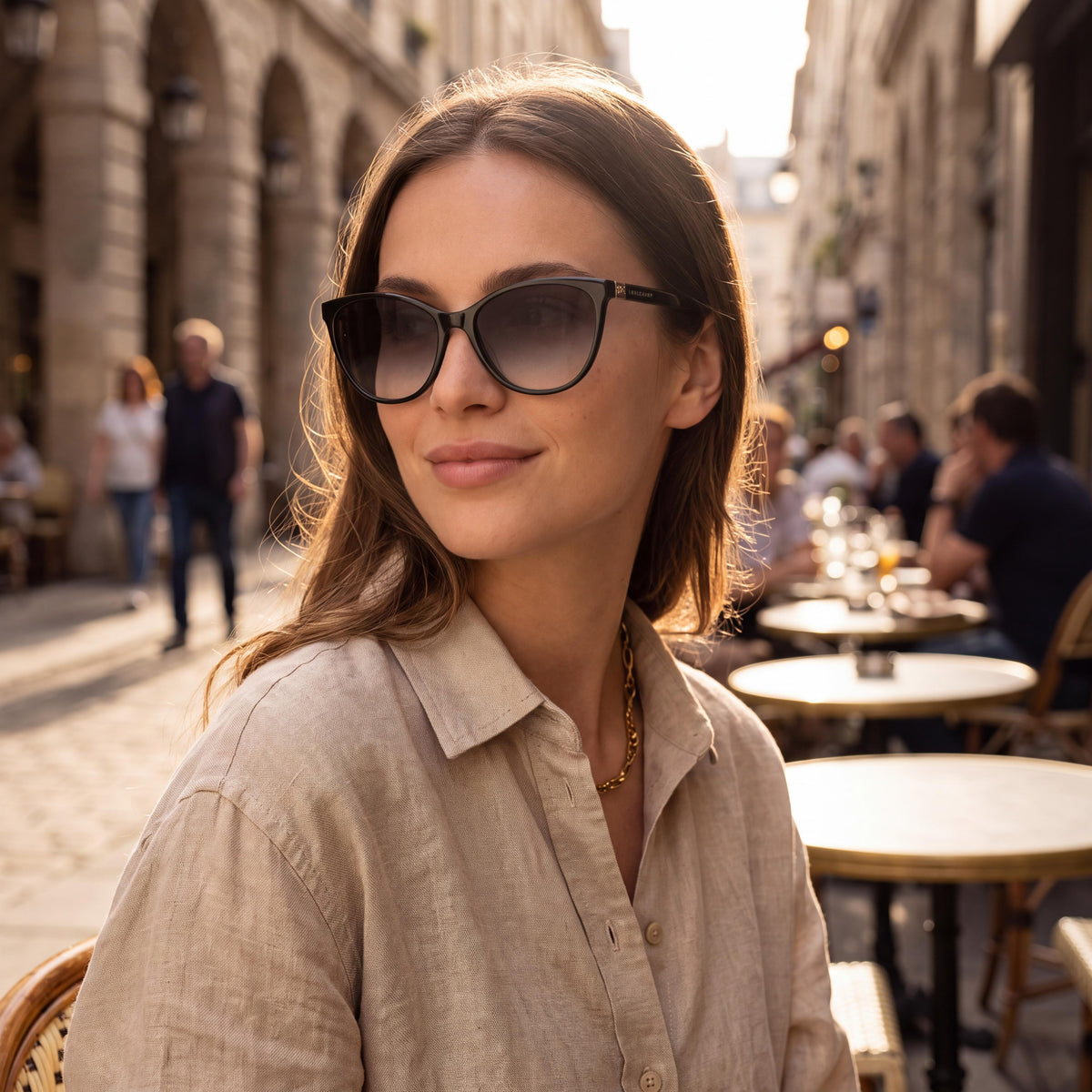 Longchamp LO659S Women's Cat Eye Black Plastic Grey Gradient UV Protection Sunglasses 57mm, Photo 4