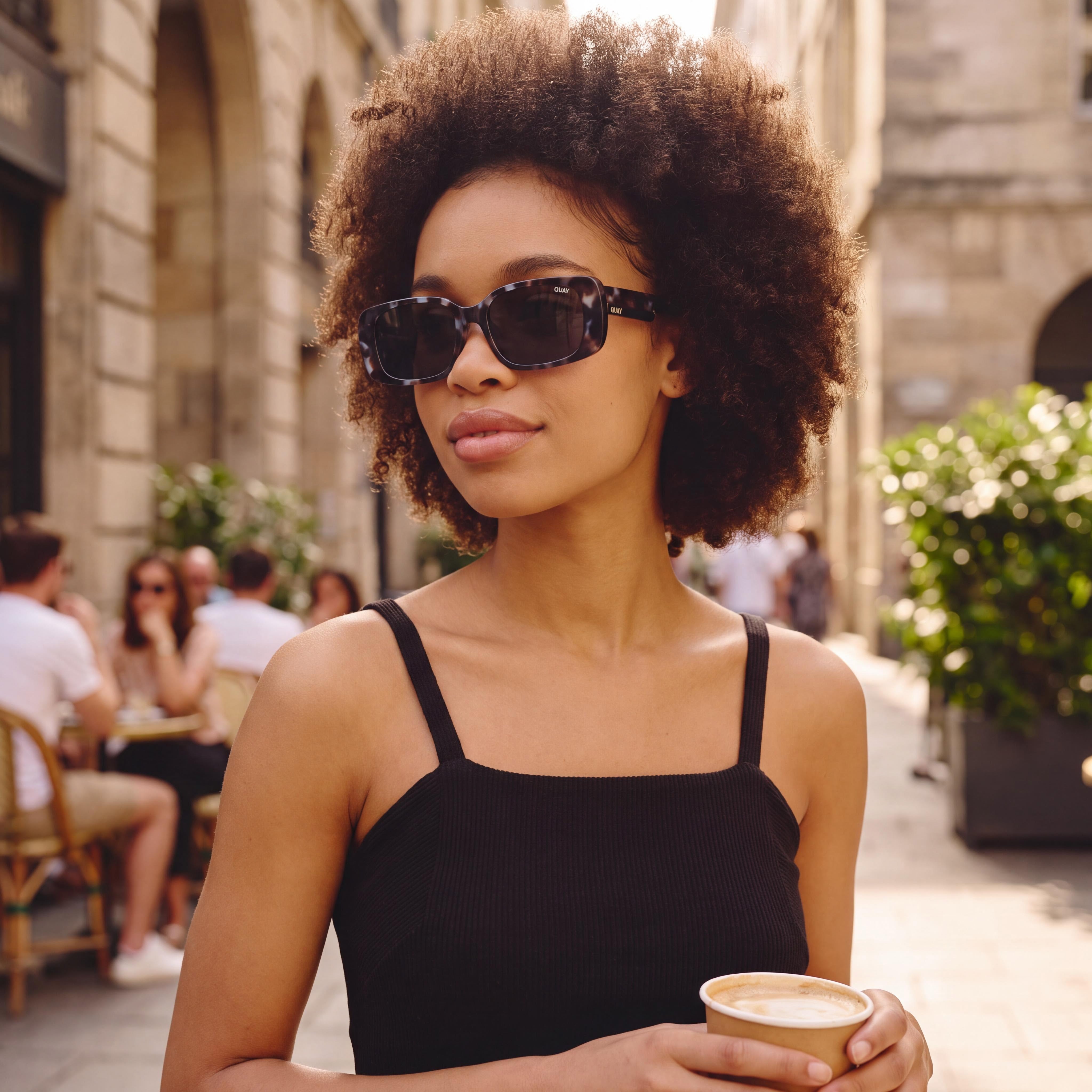 Gafas de sol cuadradas de acetato para mujer de QUAY AUSTRALIA en Storm Tortoise Smoke con lentes Smoke, Photo 5