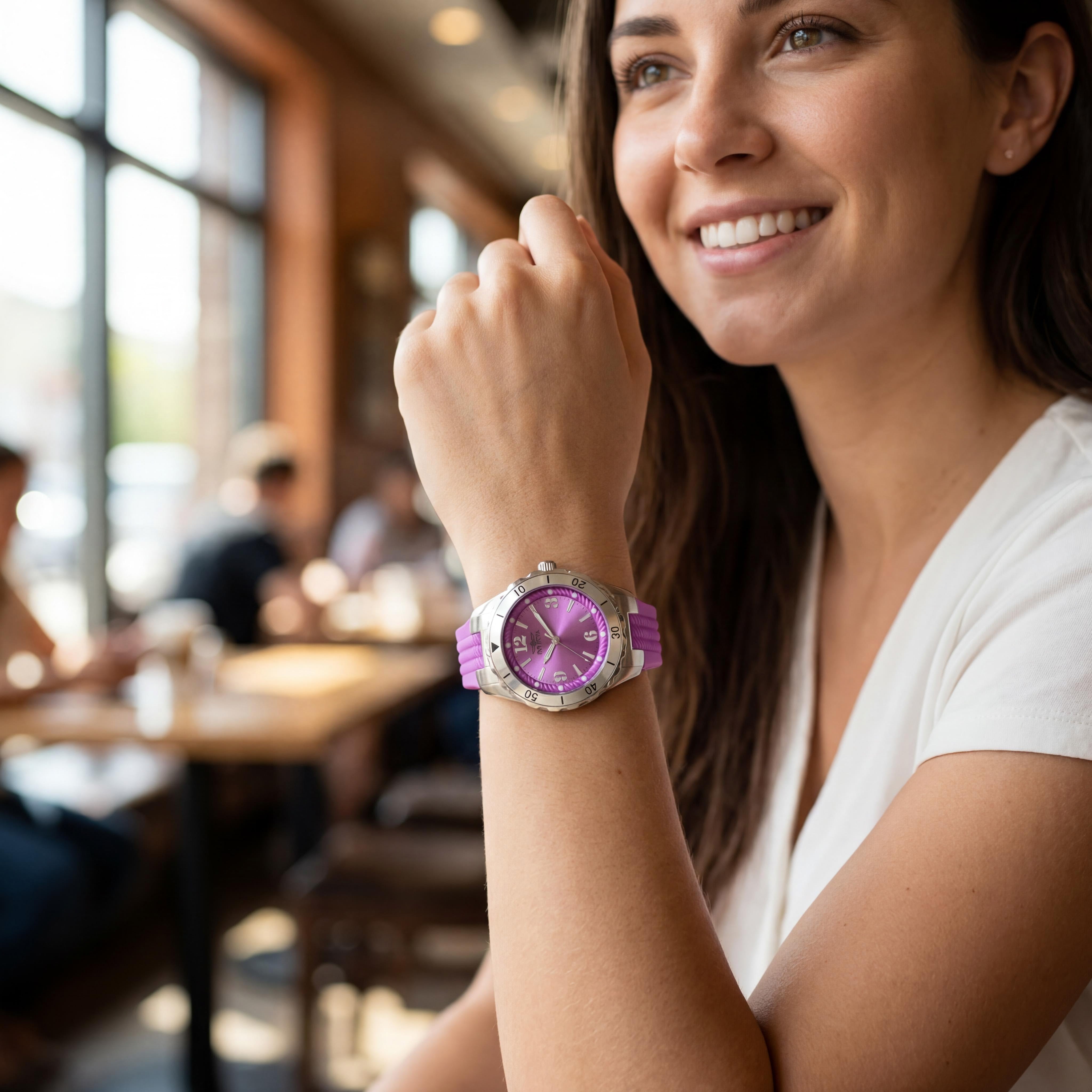 Reloj Invicta Angel Collection para mujer, movimiento de cuarzo, caja de acero inoxidable de 38 mm, esfera morada y correa de caucho, Photo 4