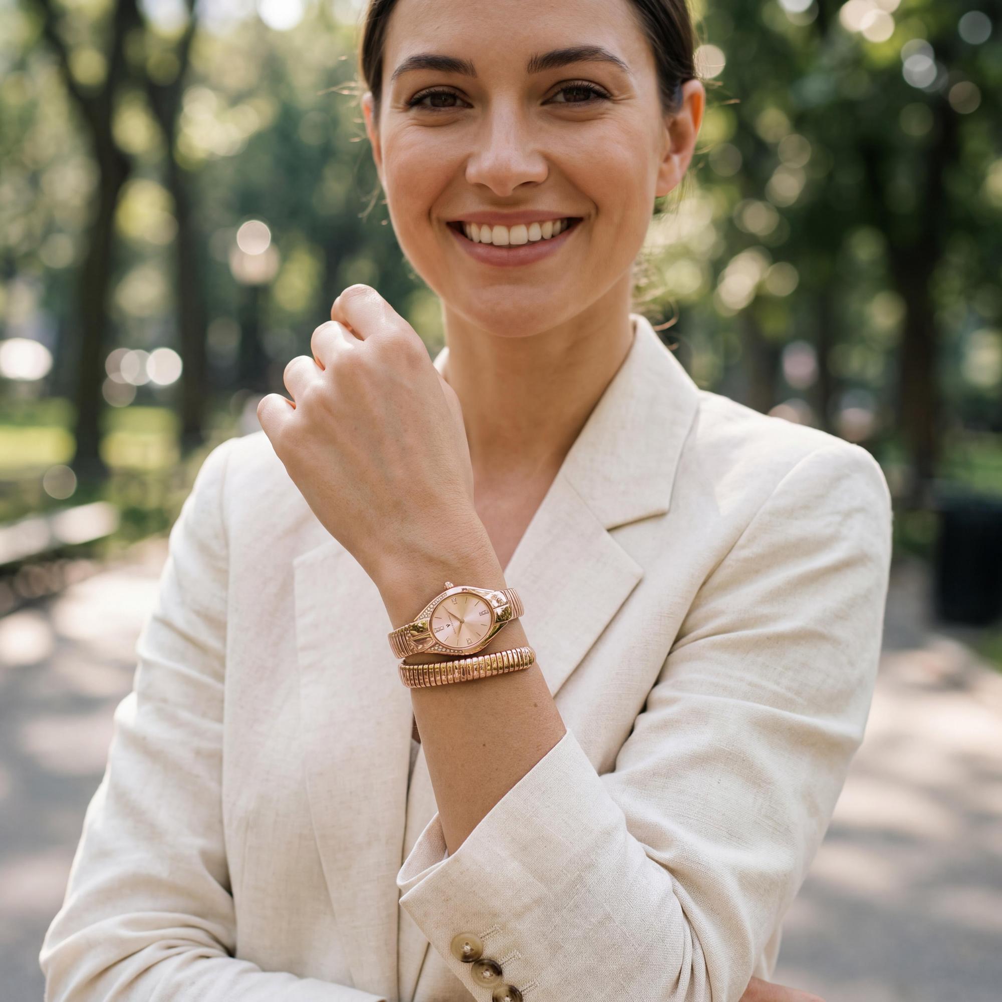 Reloj de cuarzo para mujer Christian Van Sant con esfera de oro rosa y caja y pulsera de acero inoxidable, Photo 3