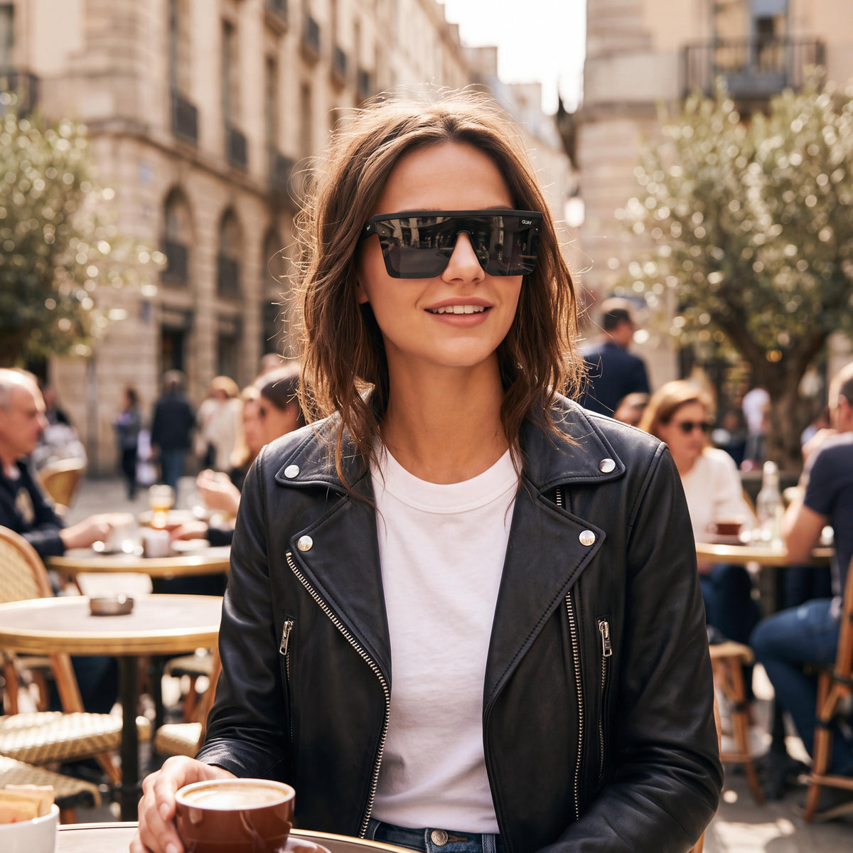 QUAY AUSTRALIA Hindsight Women's Black Smoke Flat Top Shield UV Protection Sunglasses 11mm Bridge 125mm Temple, Photo 3