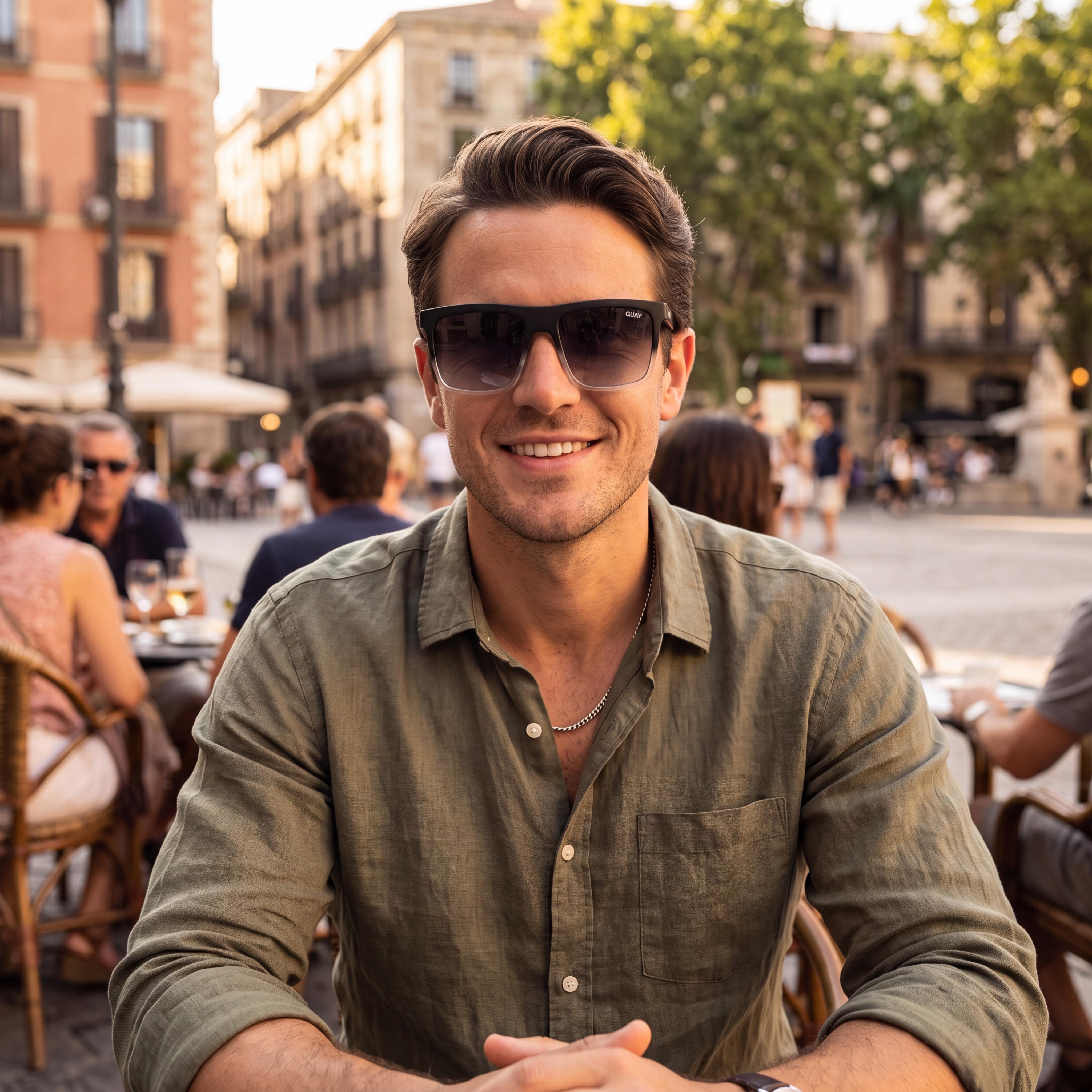 QUAY AUSTRALIA Let It Run Men's Black to Clear Frame Smoke Lens Polarized UV Protection Sunglasses, Photo 5