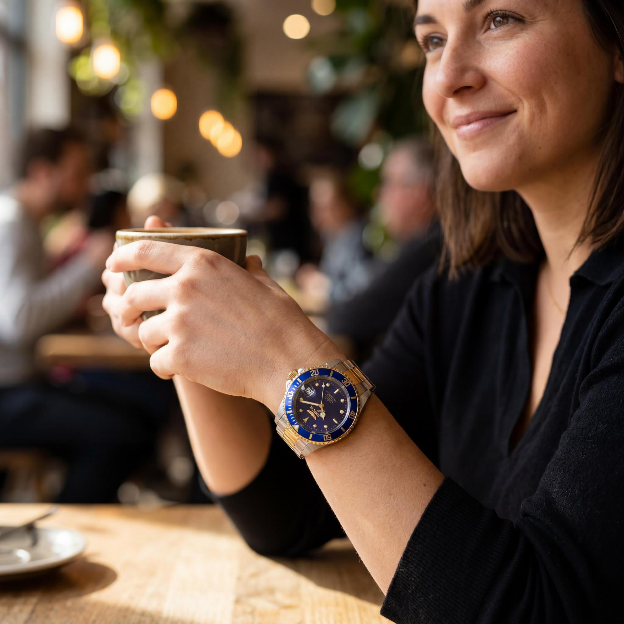 Reloj automático Invicta Pro Diver para mujer, de acero inoxidable en dos tonos y esfera azul, de 40 mm, Photo 4