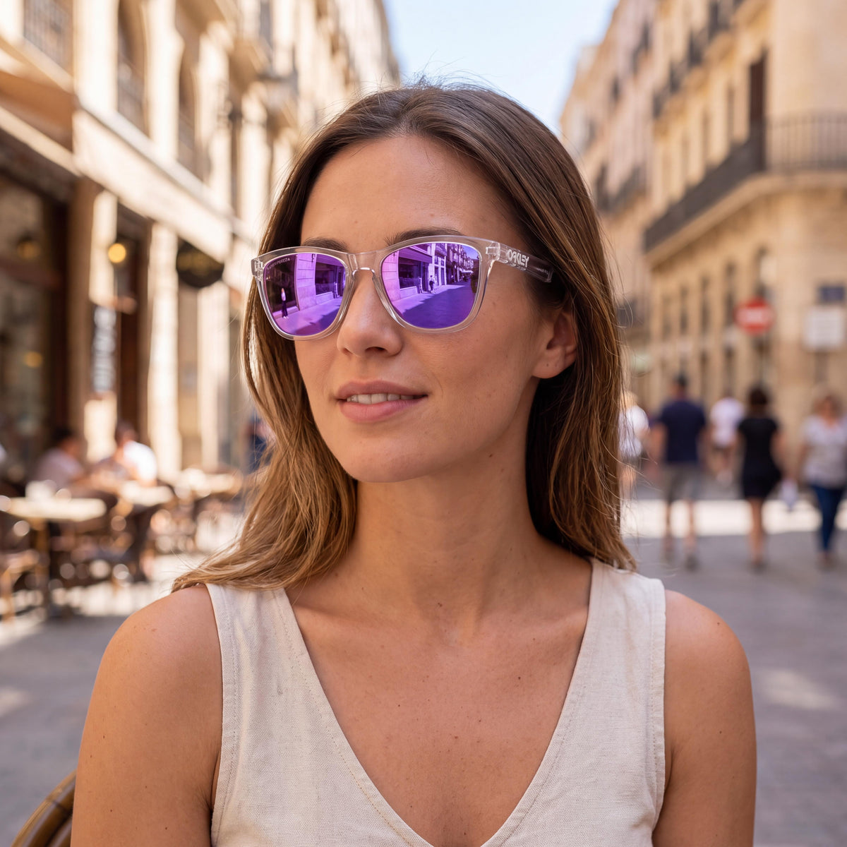 Gafas de sol unisex cuadradas Oakley 0OO9284, montura transparente mate, lentes Prizm violeta no polarizadas, 100 % protección UV, 55 mm, Photo 6