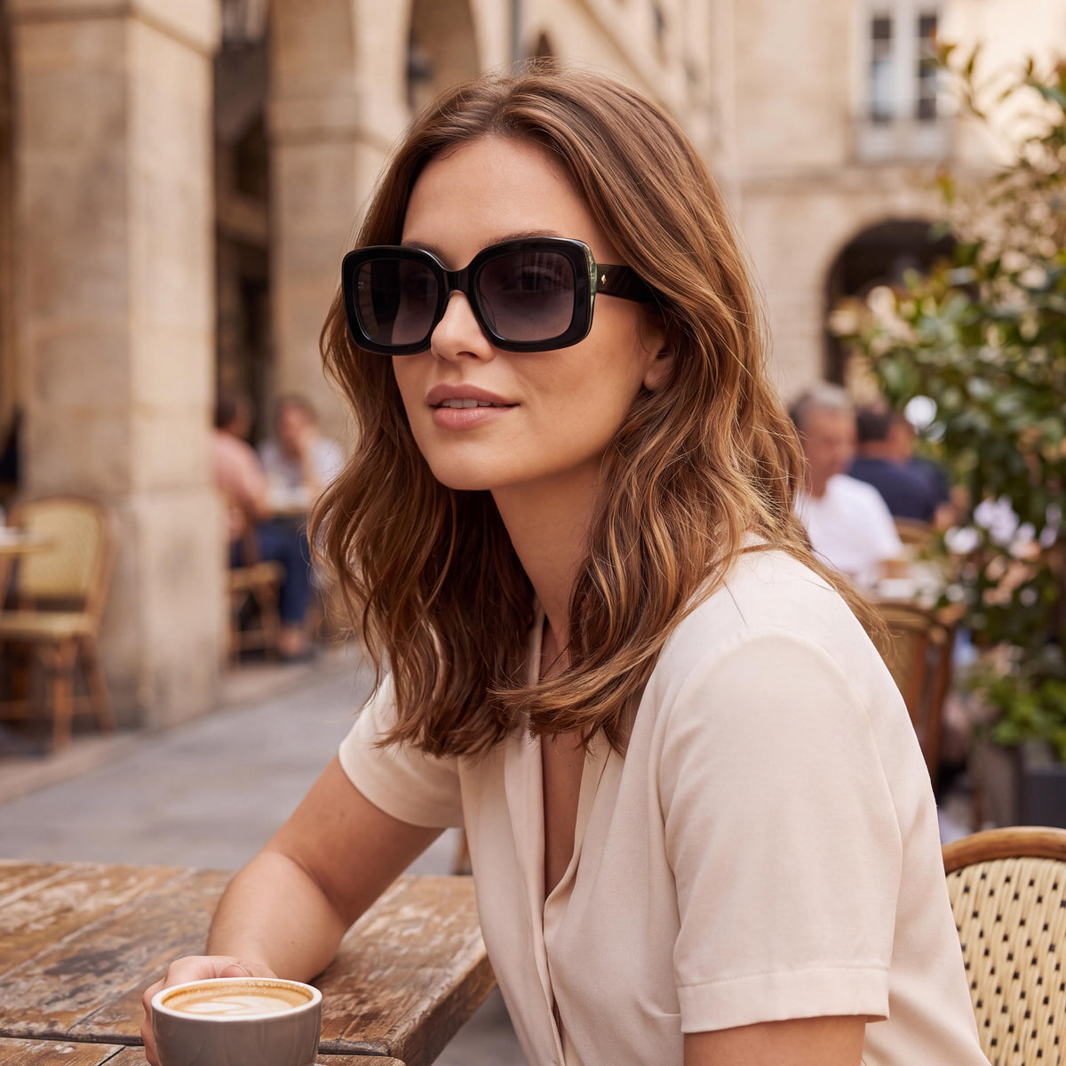 kate spade new york Bellamy/S Women's Plastic Frame Sunglasses, Black Dark Grey Shaded Gradient Lenses, 100% UV Protection, 52mm, Photo 4