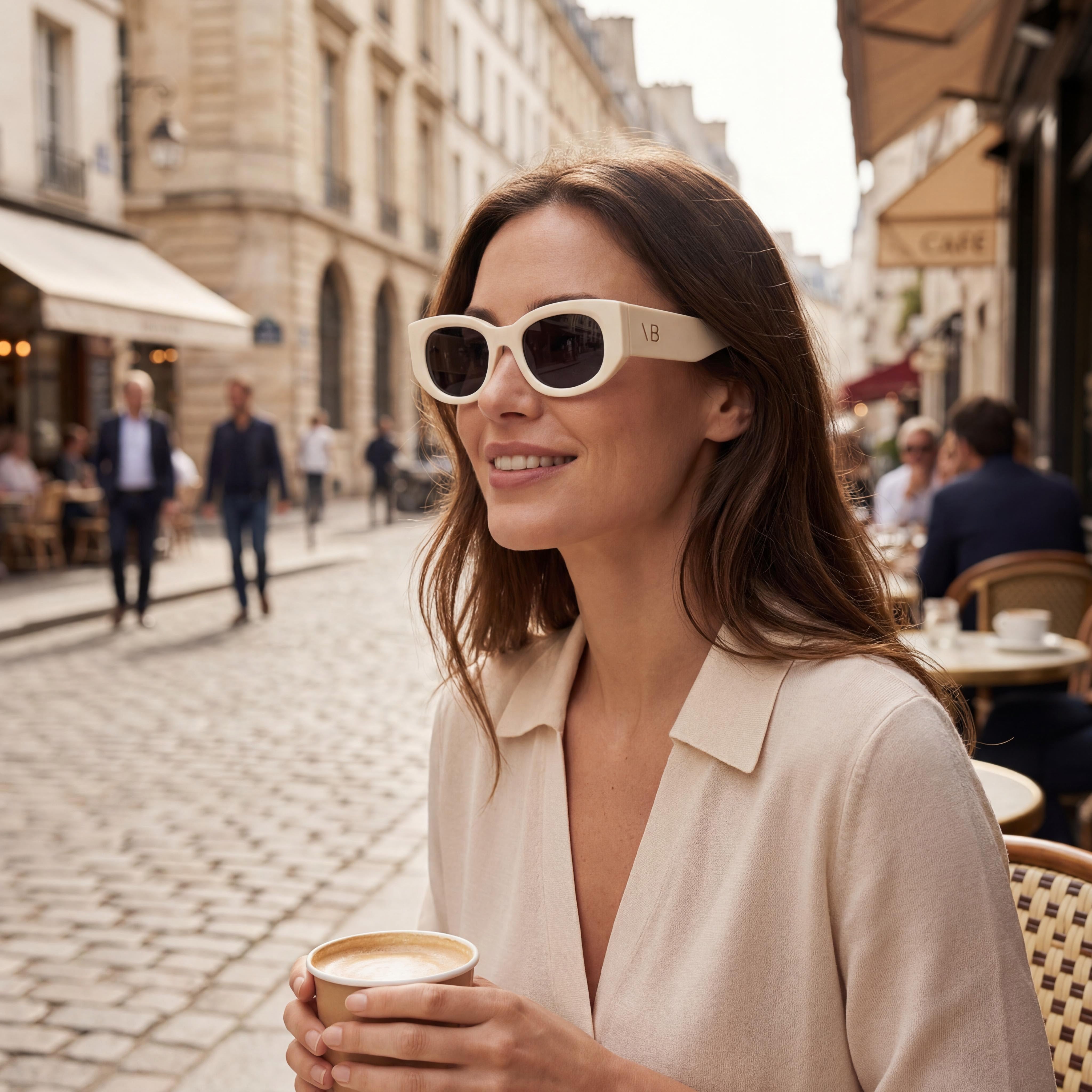 Victoria Beckham Modern Sunglasses for Women, Ivory Acetate, Non-Polarized, UV Protection 50mm, Photo 4