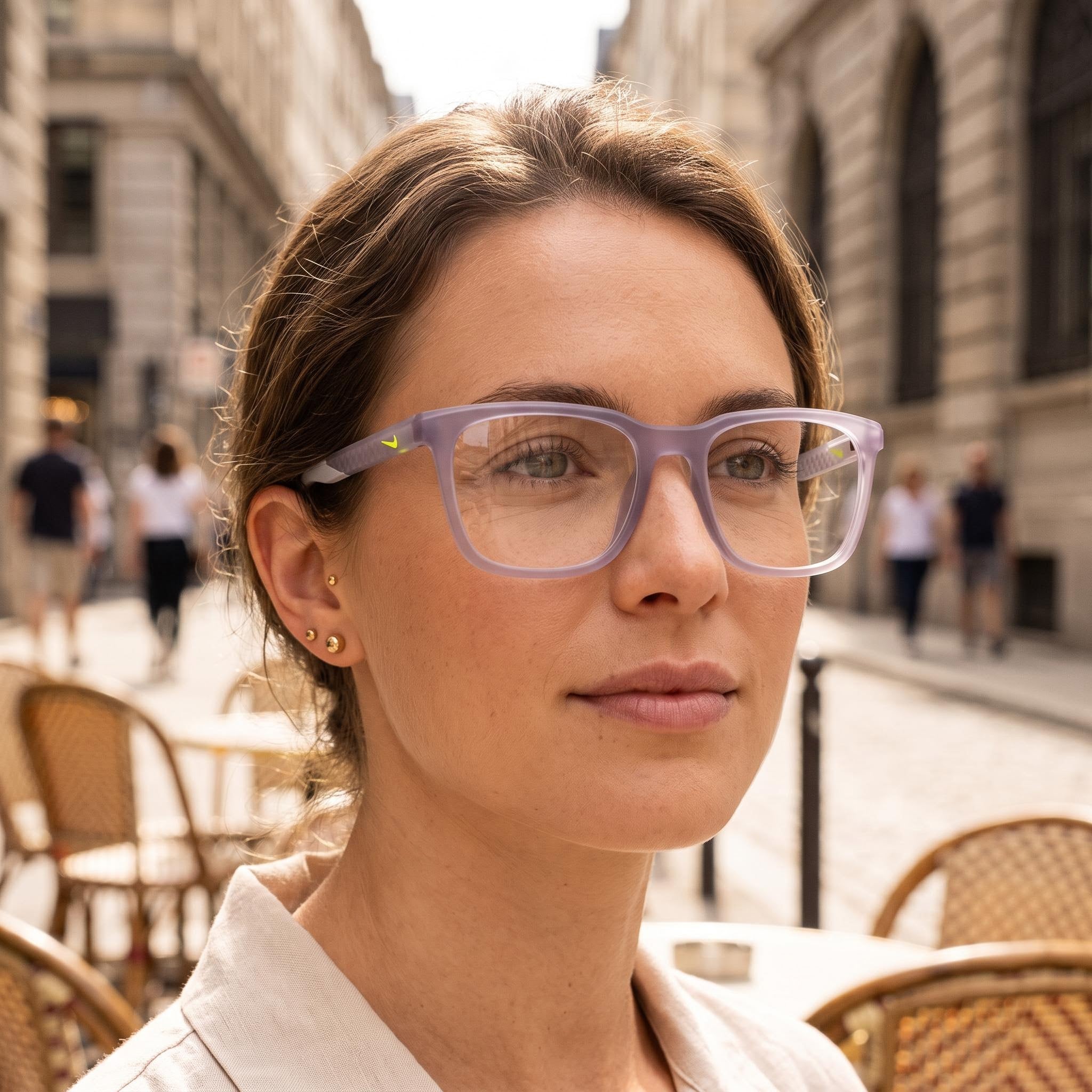 Gafas unisex clásicas Nike con montura inyectada en gris lobo mate, lentes de policarbonato, ancho de lente de 53 mm, Photo 6