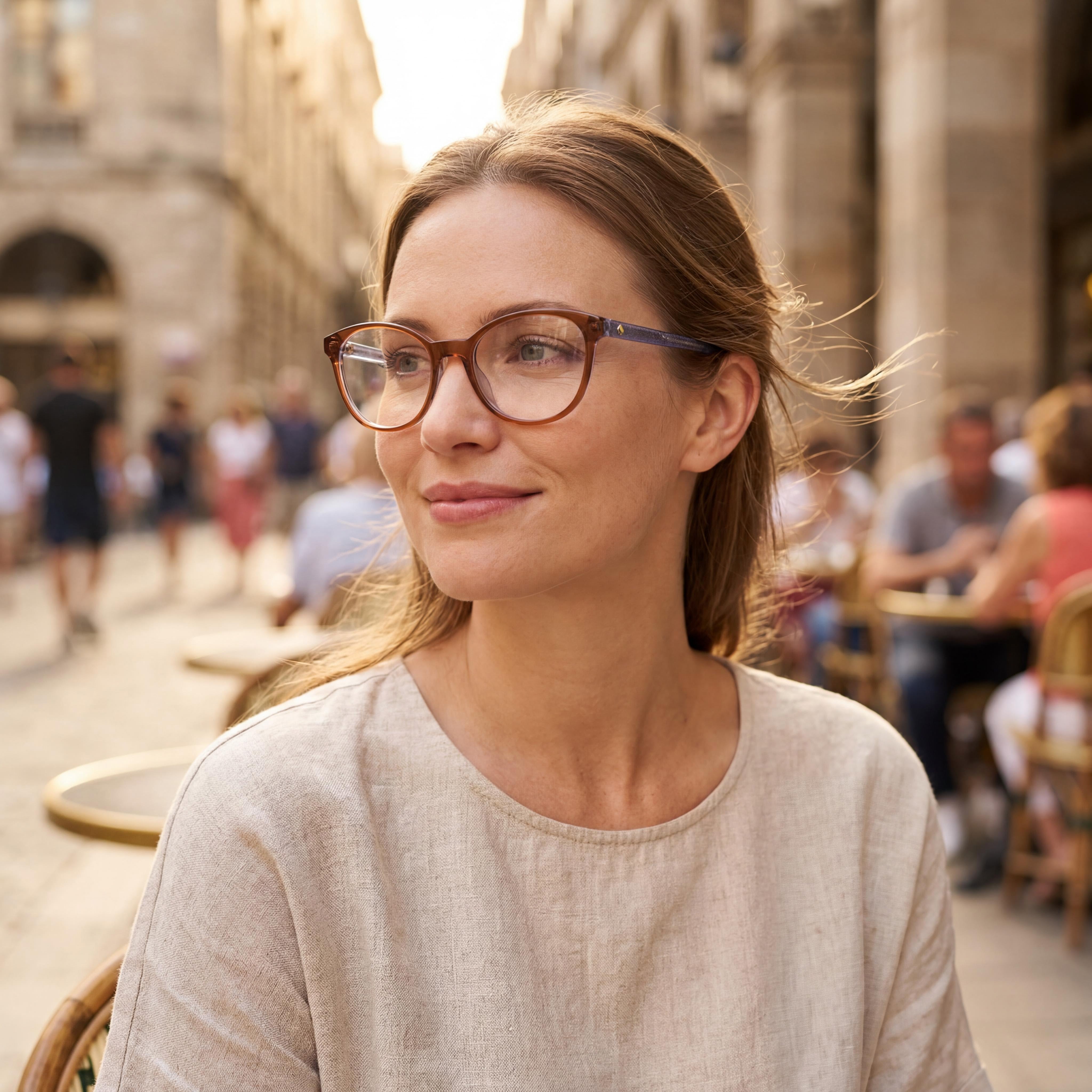 kate spade new york Gafas de sol clásicas para mujer, montura ecológica de aceite marrón y azul, lentes multicolores no polarizadas de 50 mm, Photo 3