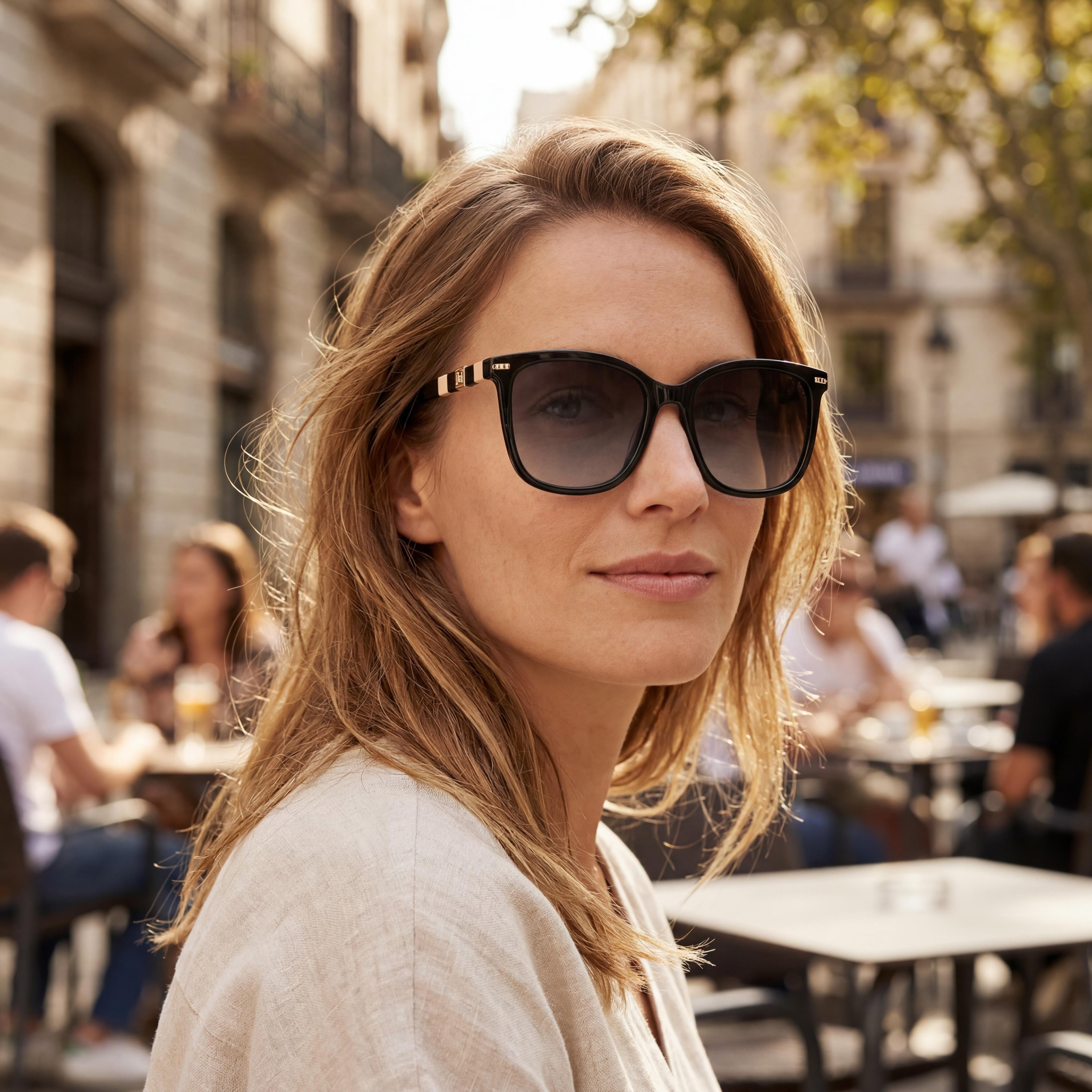 Carolina Herrera Ch 0045/S Unisex Plástico Negro Rosa Gris Degradado Lente Gris Oscuro Sombreado UV Protegido Gafas de Sol No Polarizadas 57mm, Photo 4